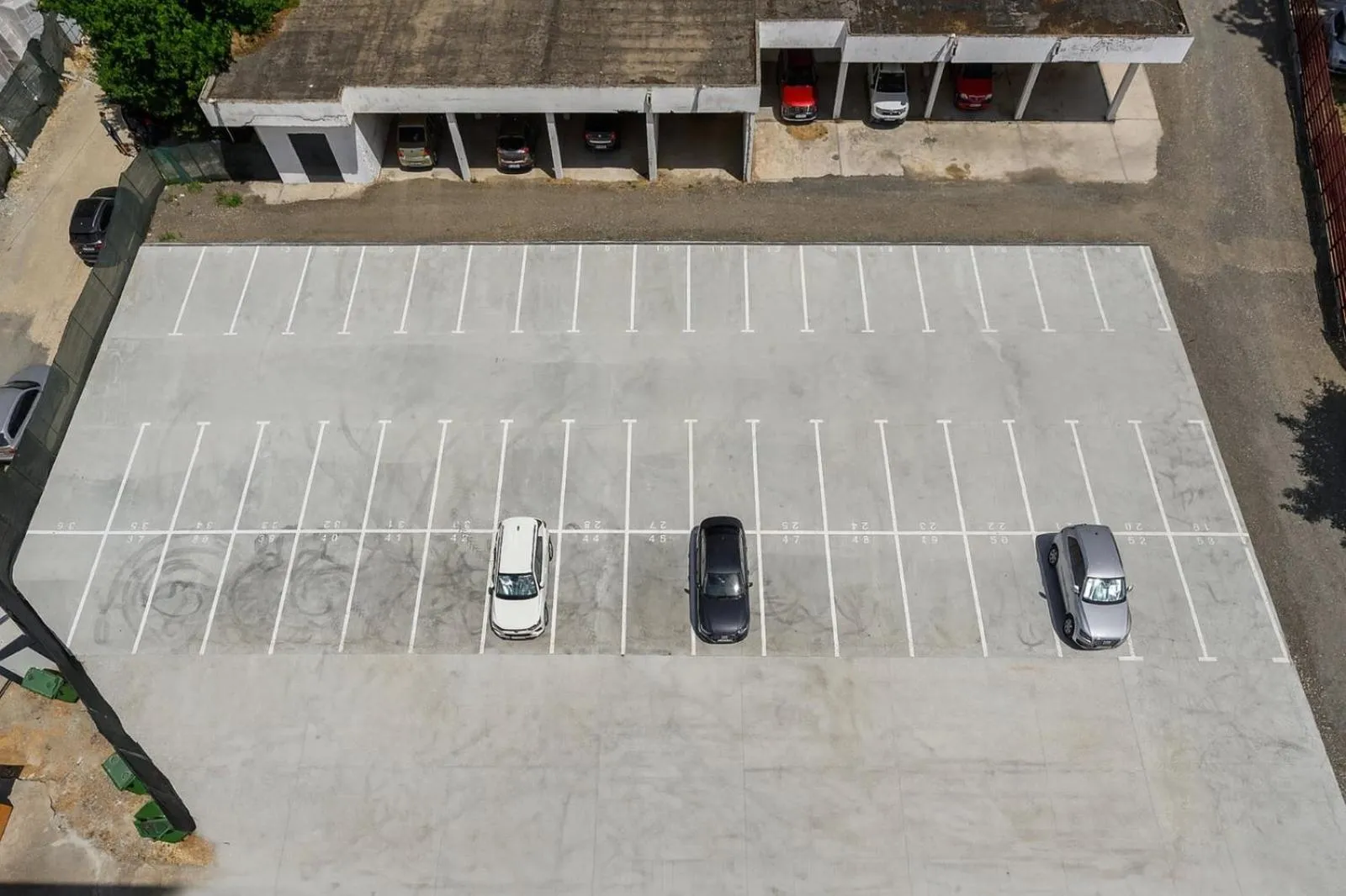 Parking in Hotel Coral