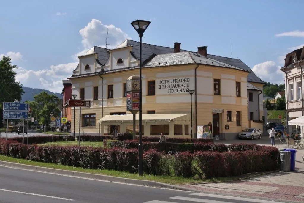 Facade/entrance in Hotel Praded Jesenik