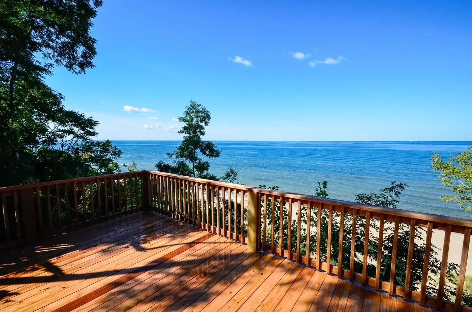 100 private beach frontage on LK MI Hot tub 100 private beach frontage on LK MI Hot tub