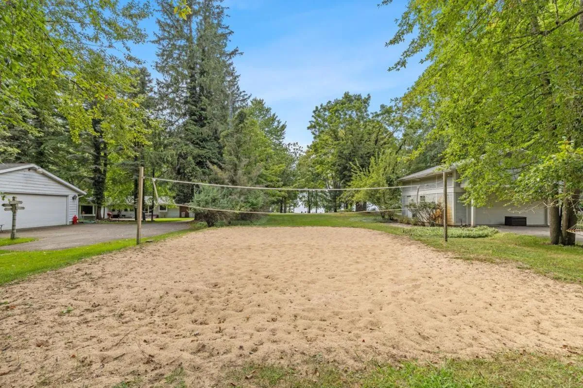 Other in 100 private beach frontage on LK MI Hot tub