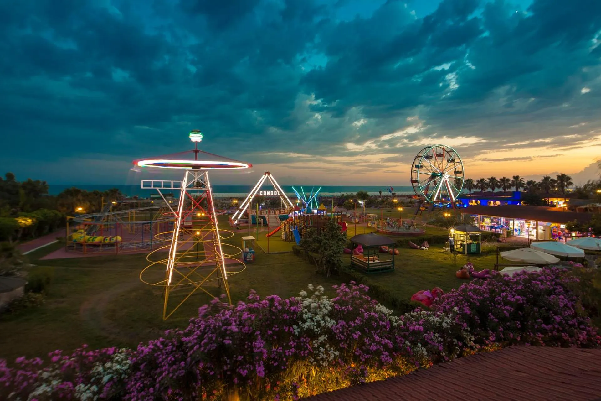 Sunset in Club Hotel Turan Prince World - Kids Concept