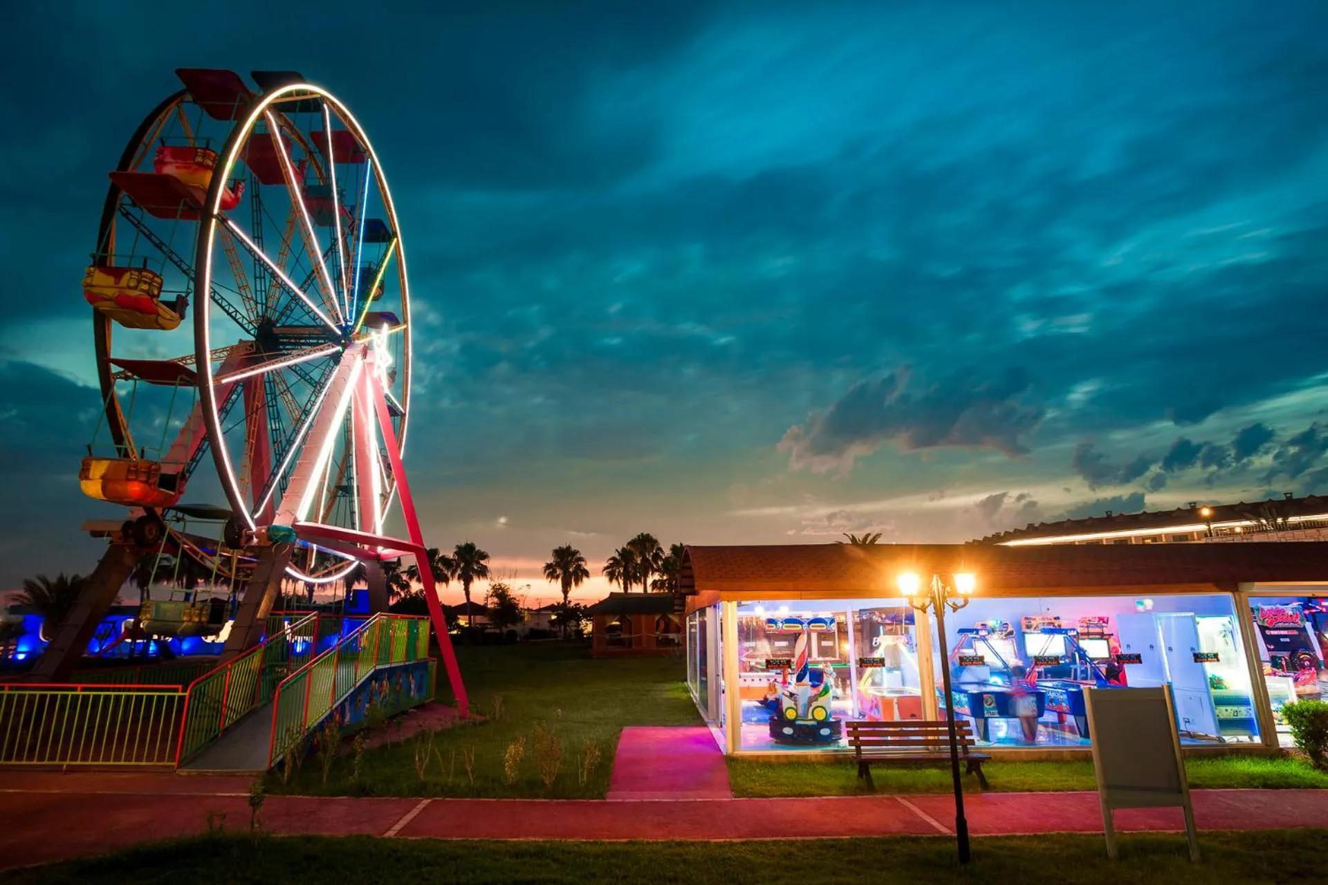 Parking in Club Hotel Turan Prince World - Kids Concept