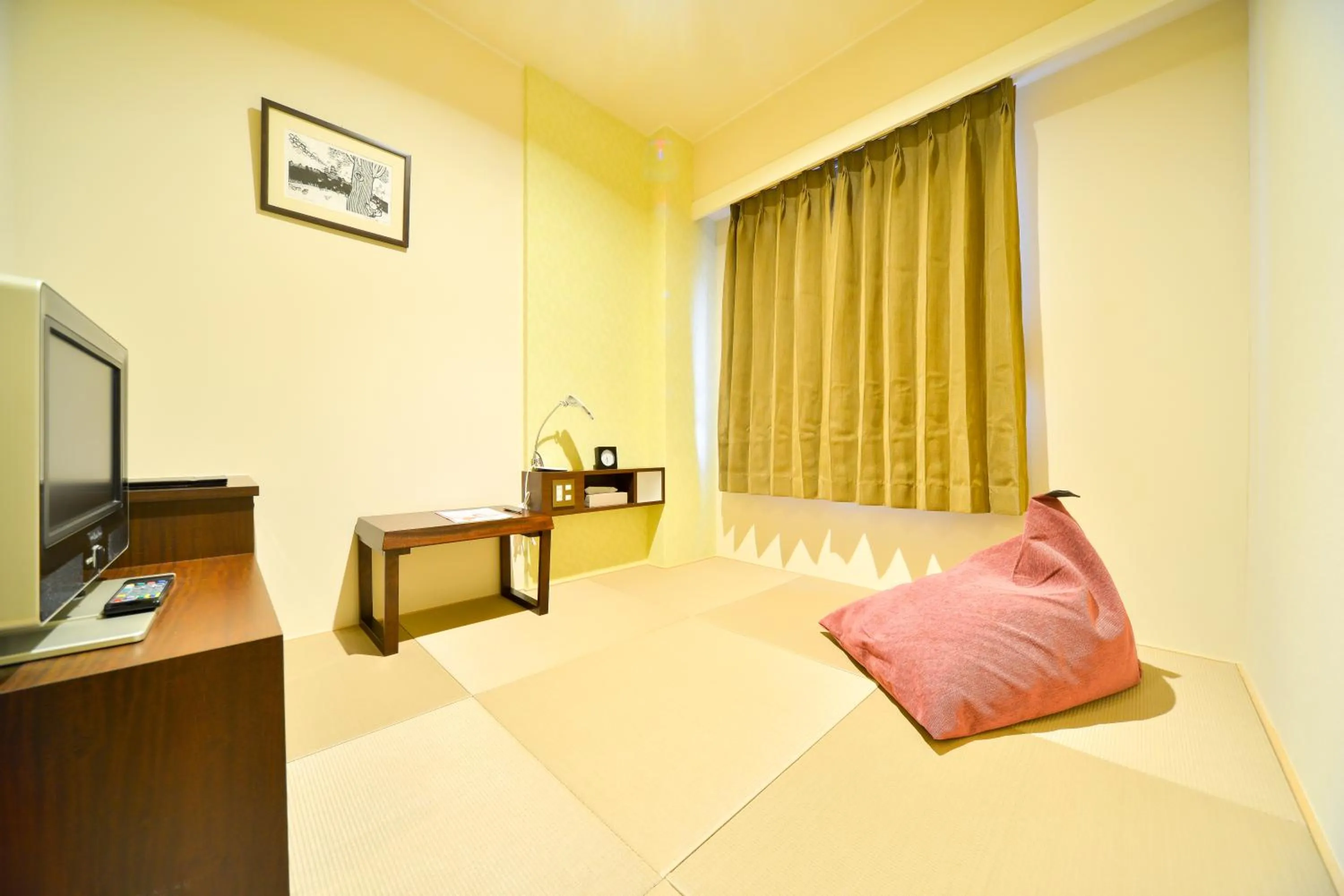 Photo of the whole room, Bed in Hotel Claire Higasa