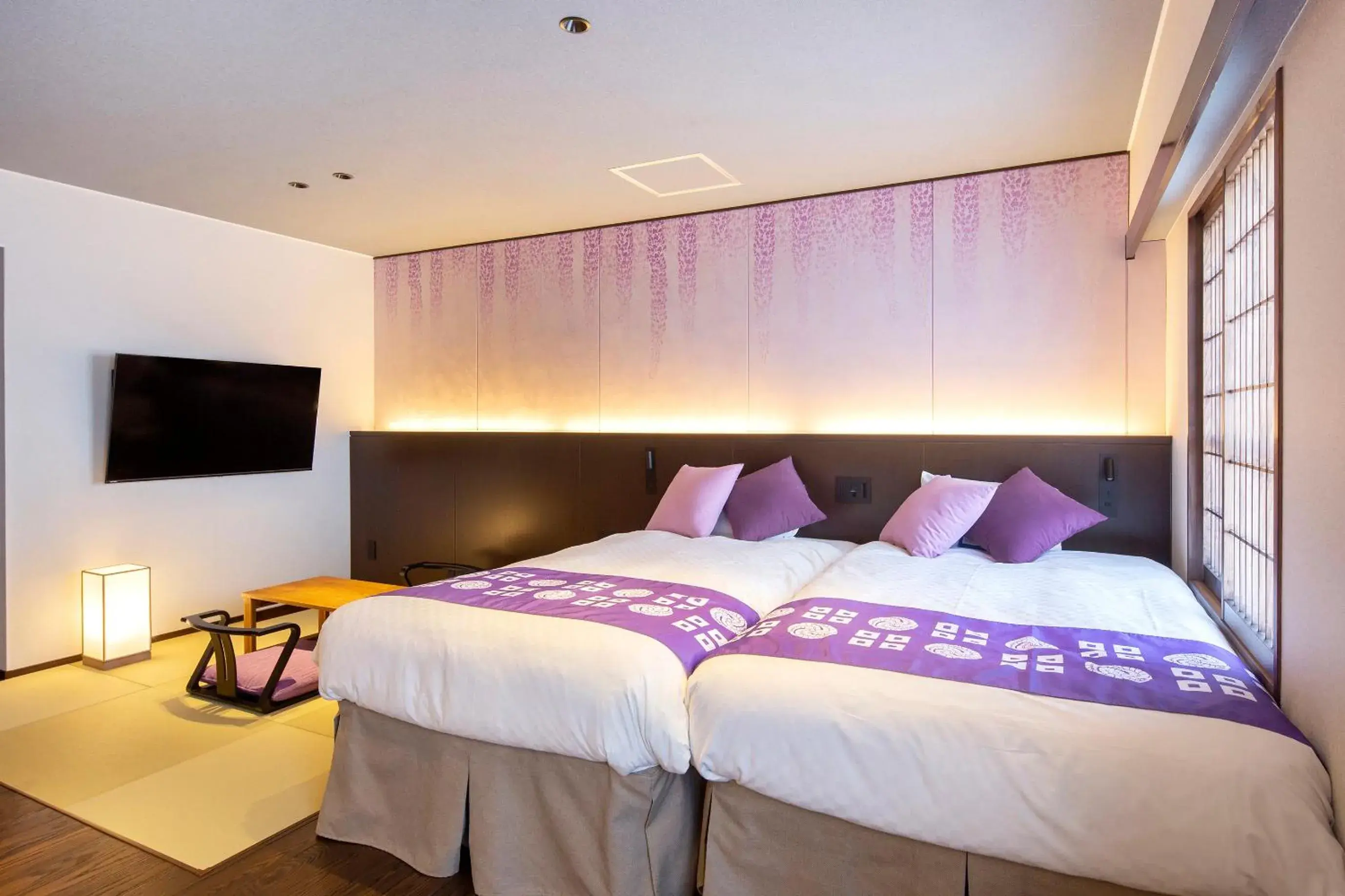 Deluxe Twin Room with Tatami Area with Shower in Hotel Claire Higasa Deluxe Twin Room with Tatami Area with Shower in Hotel Claire Higasa