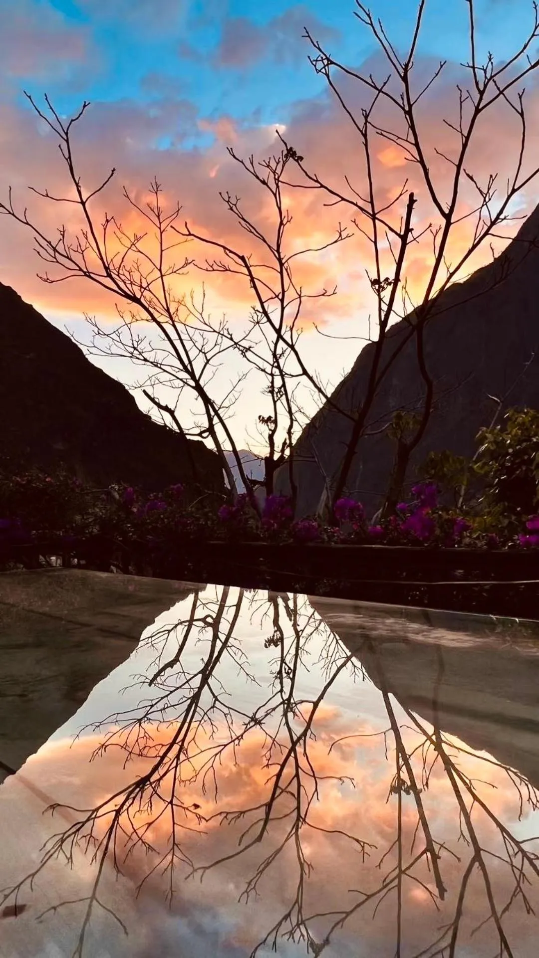 Sunrise in Tiger Leaping Gorge Sean’s Spring Guesthouse