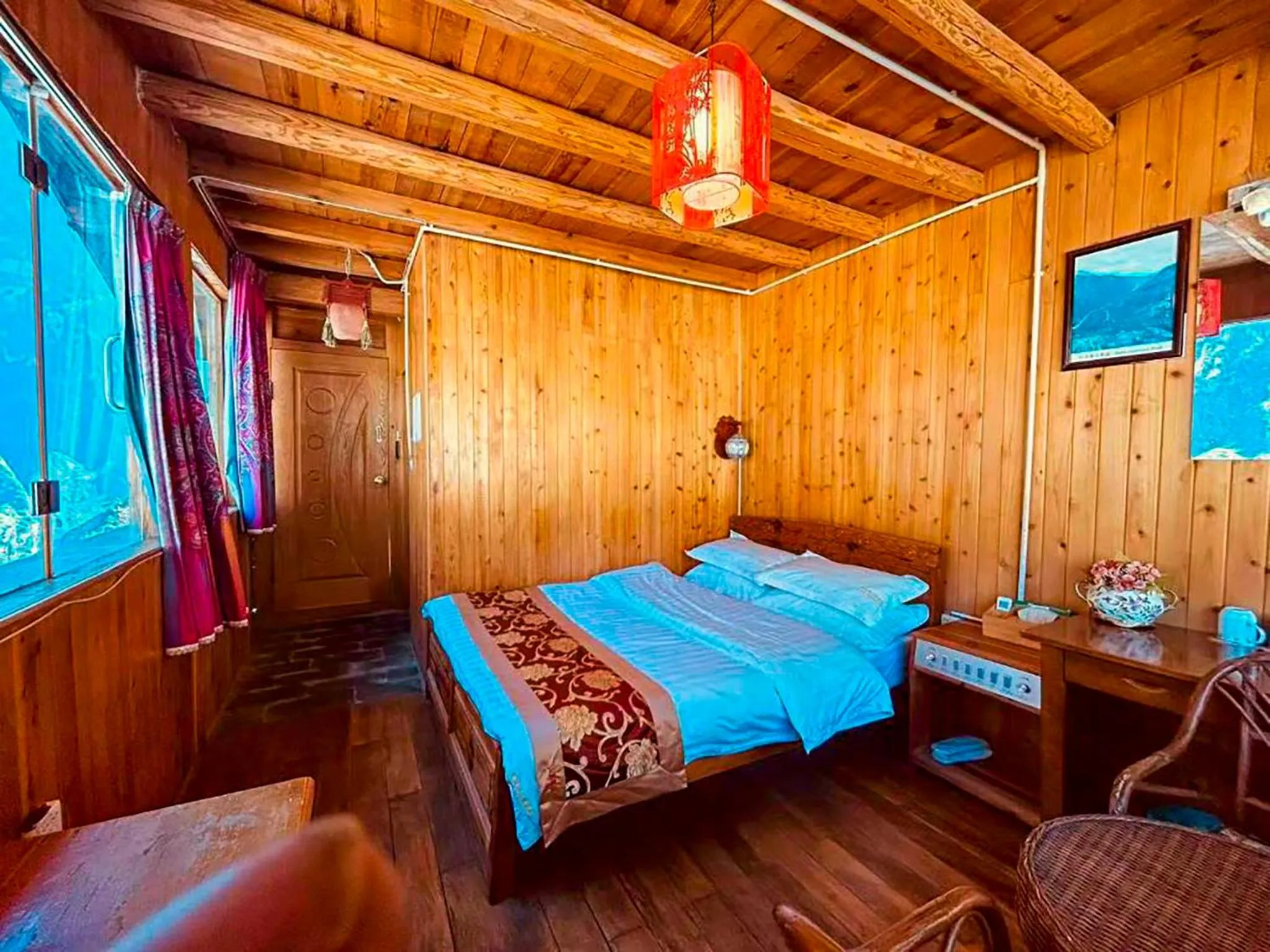 Bedroom in Tiger Leaping Gorge Sean’s Spring Guesthouse