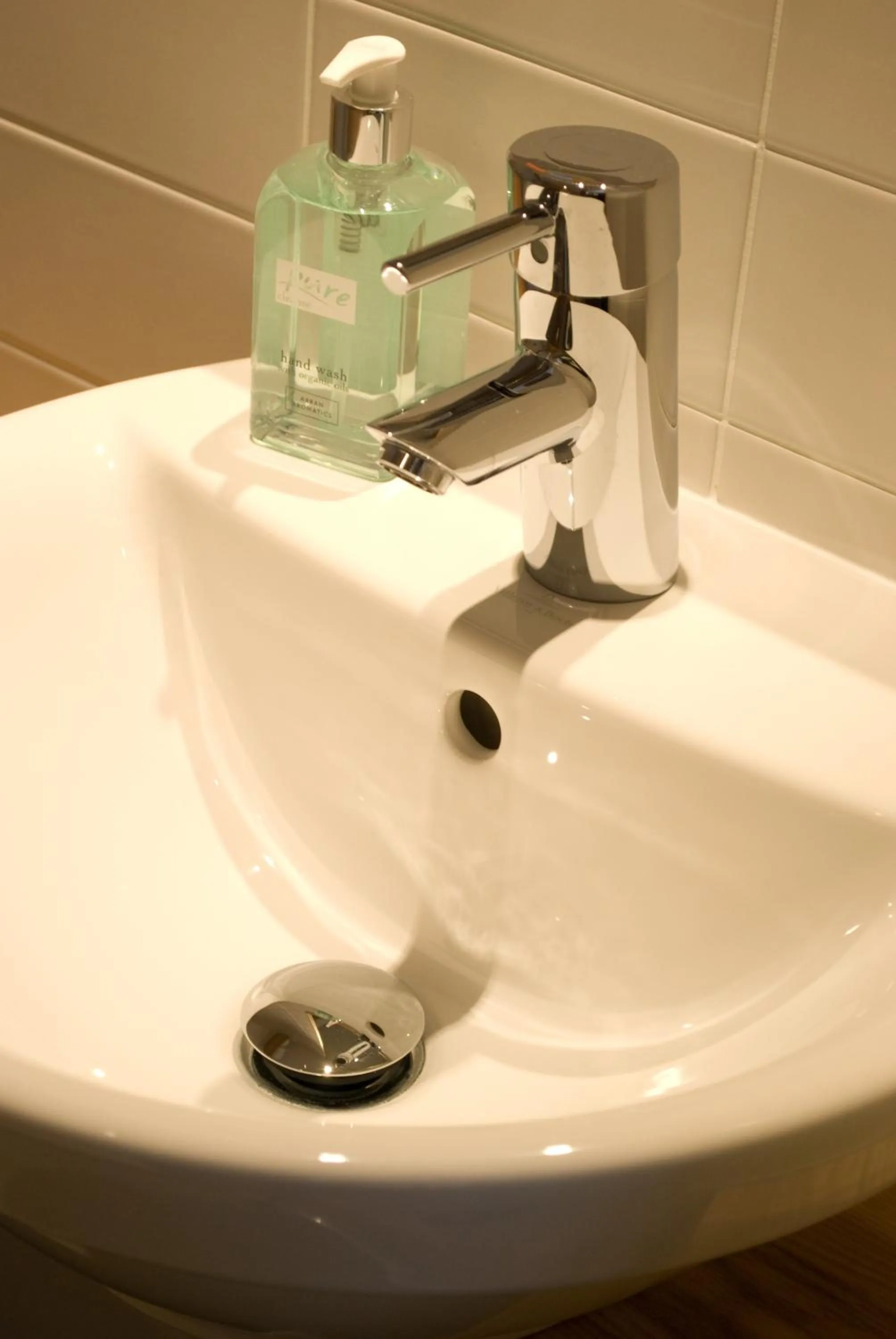 Bathroom in Grasshopper Hotel Glasgow