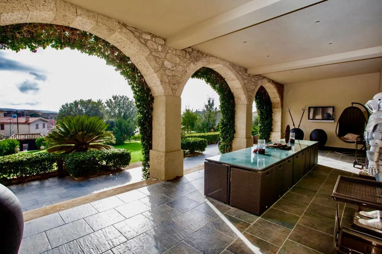 Patio in Borgo Antico XIX sec.