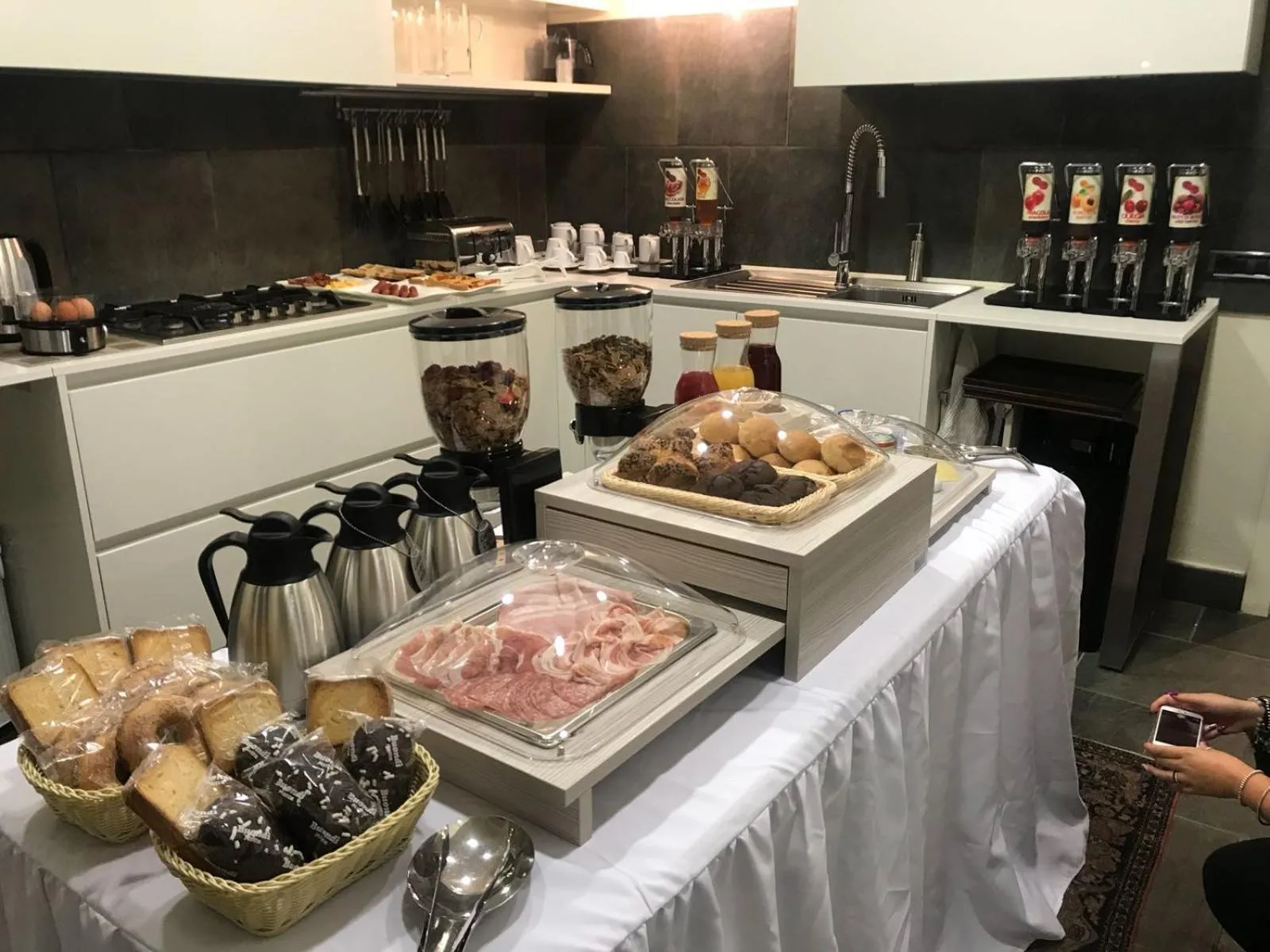 Coffee/tea facilities in Borgo Antico XIX sec.