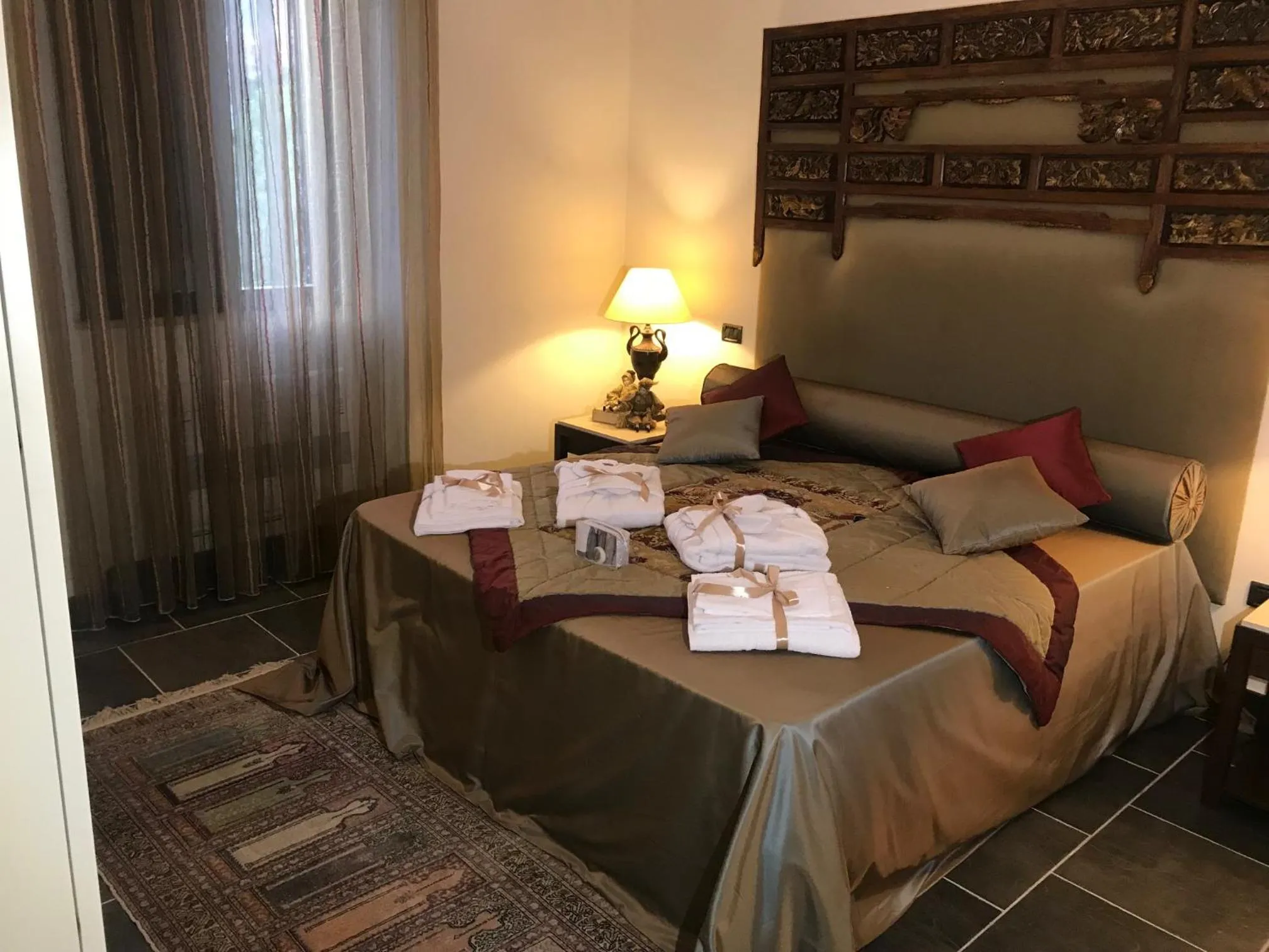 Photo of the whole room, Bed in Borgo Antico XIX sec.