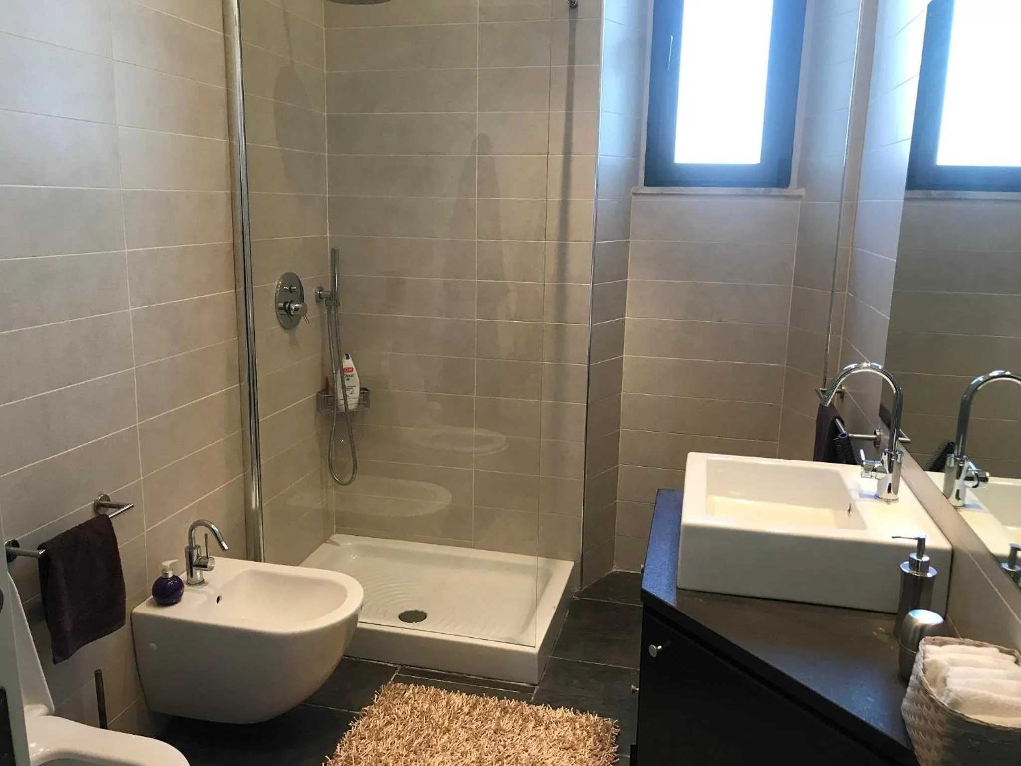 Shower in Borgo Antico XIX sec.