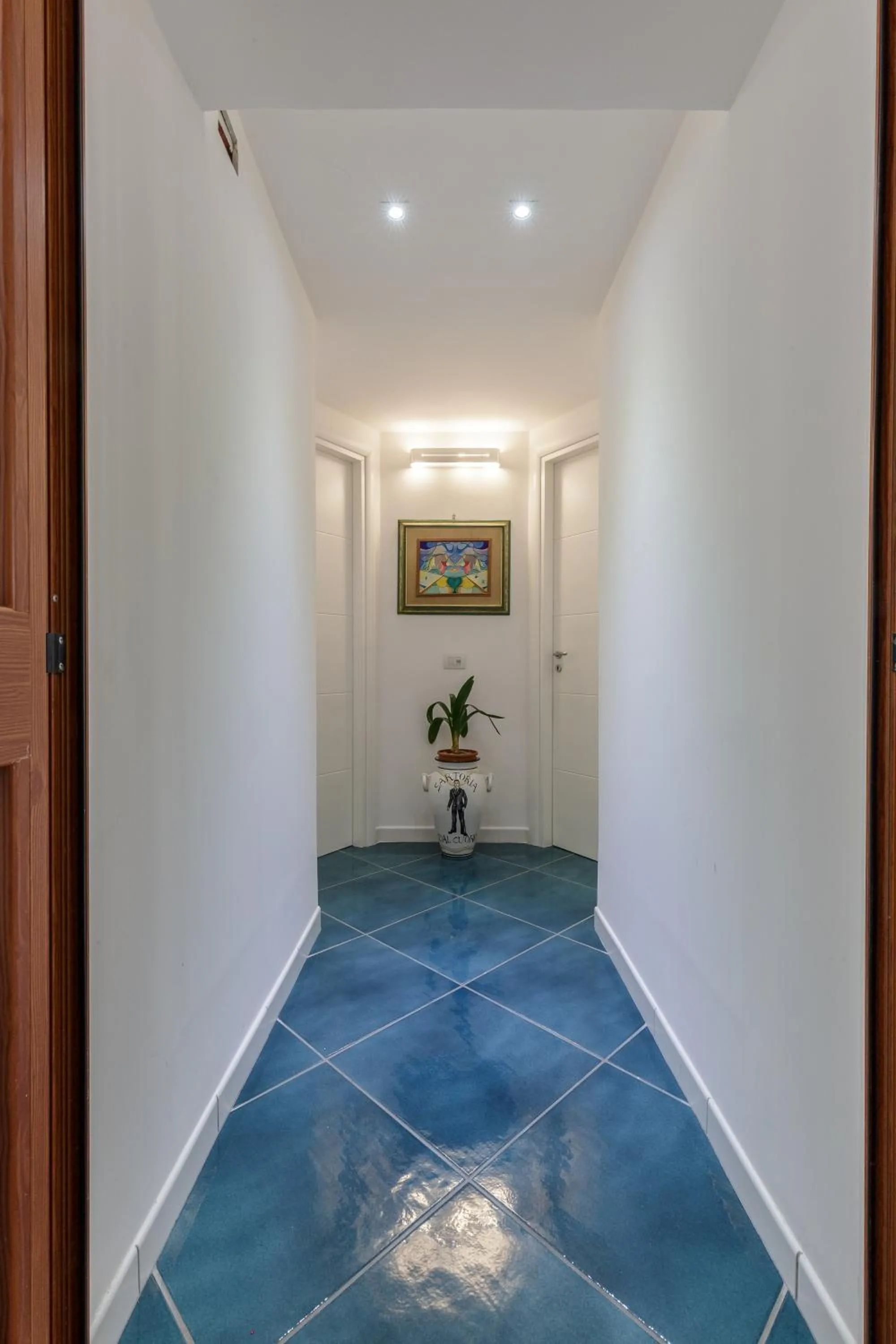 Property building in 14 Leoni