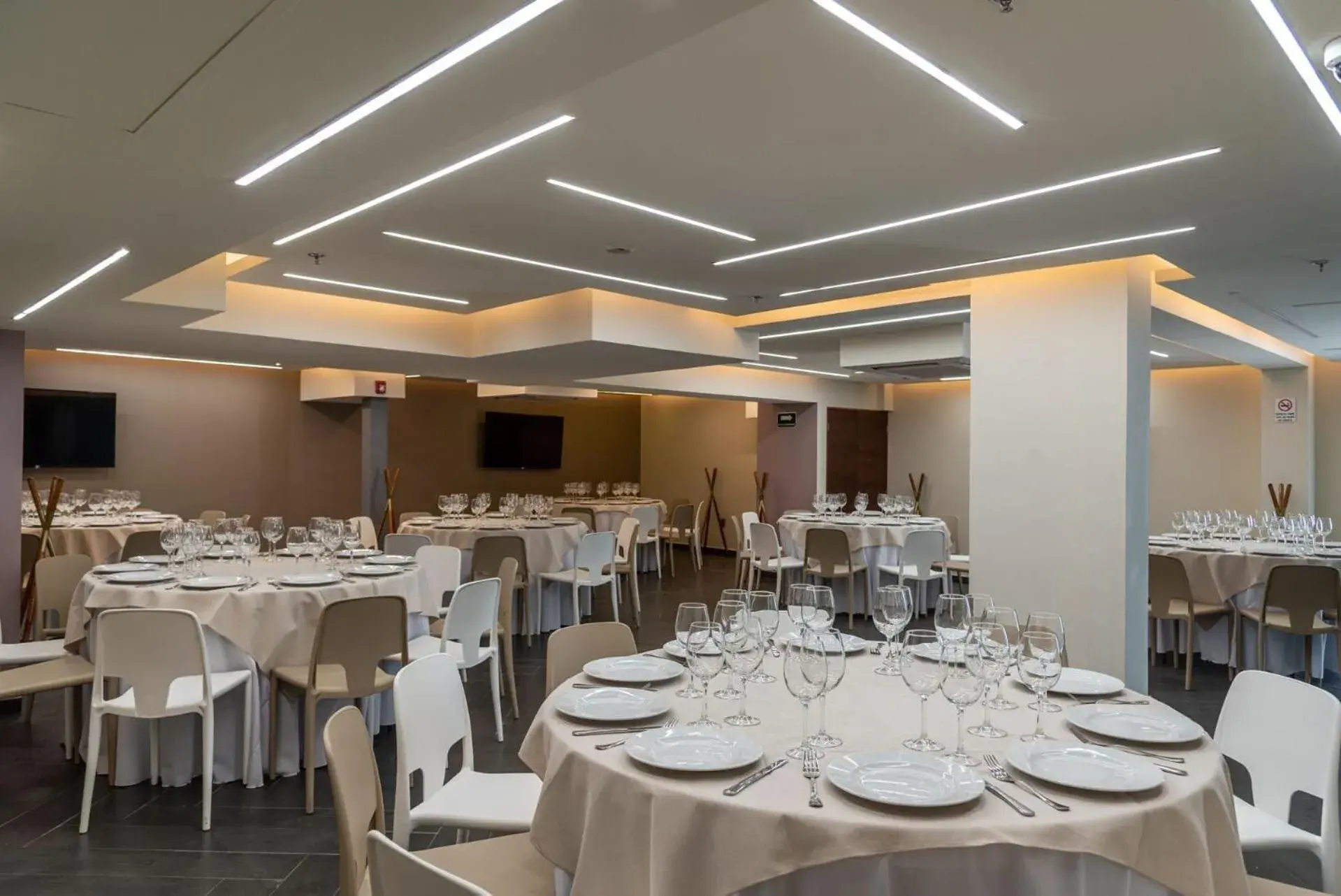 Lounge or bar in Hotel Clé Reforma Insurgentes Lounge or bar in Hotel Clé Reforma Insurgentes