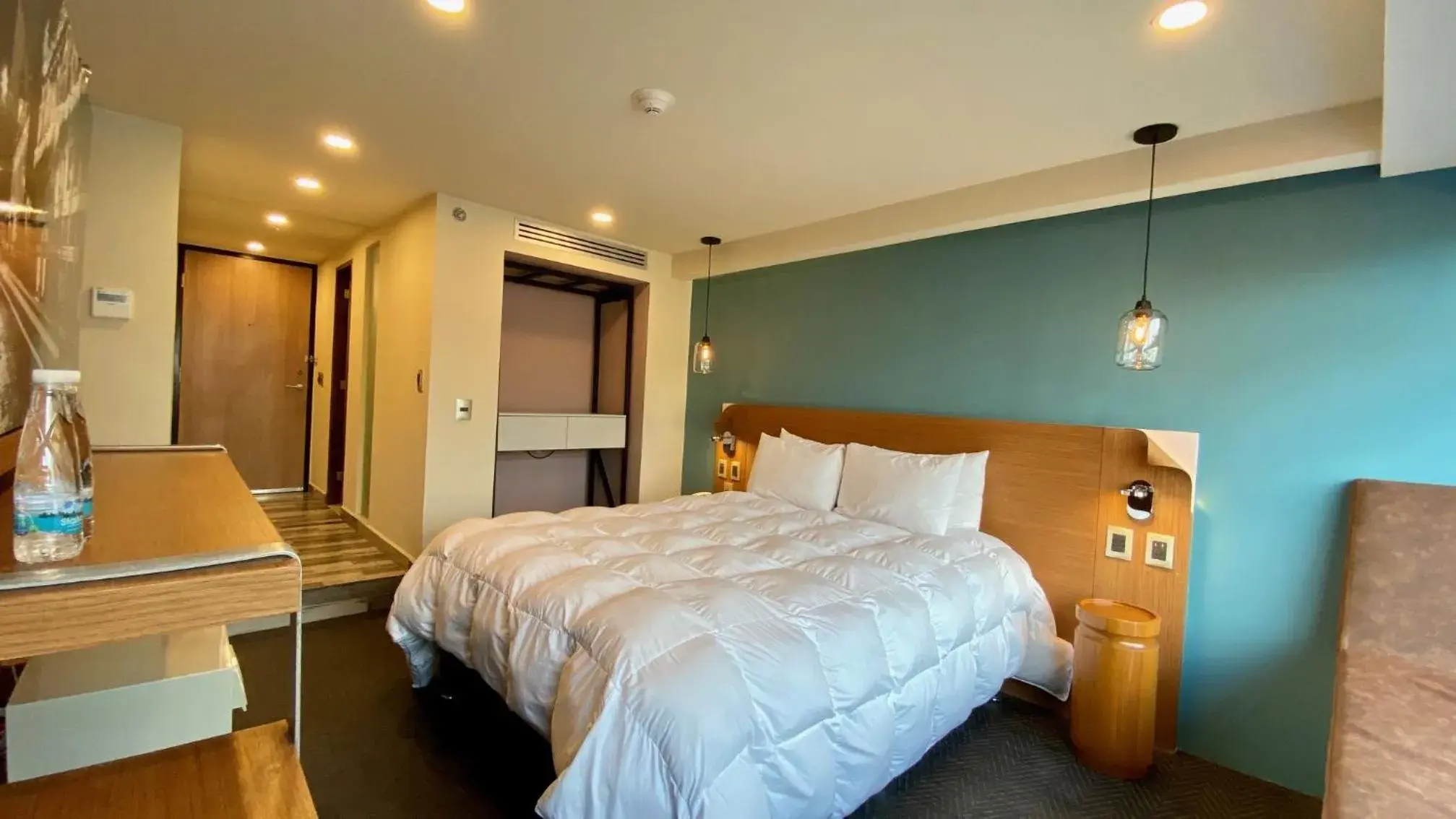 Photo of the whole room, Bed in Hotel Clé Reforma Insurgentes Photo of the whole room, Bed in Hotel Clé Reforma Insurgentes