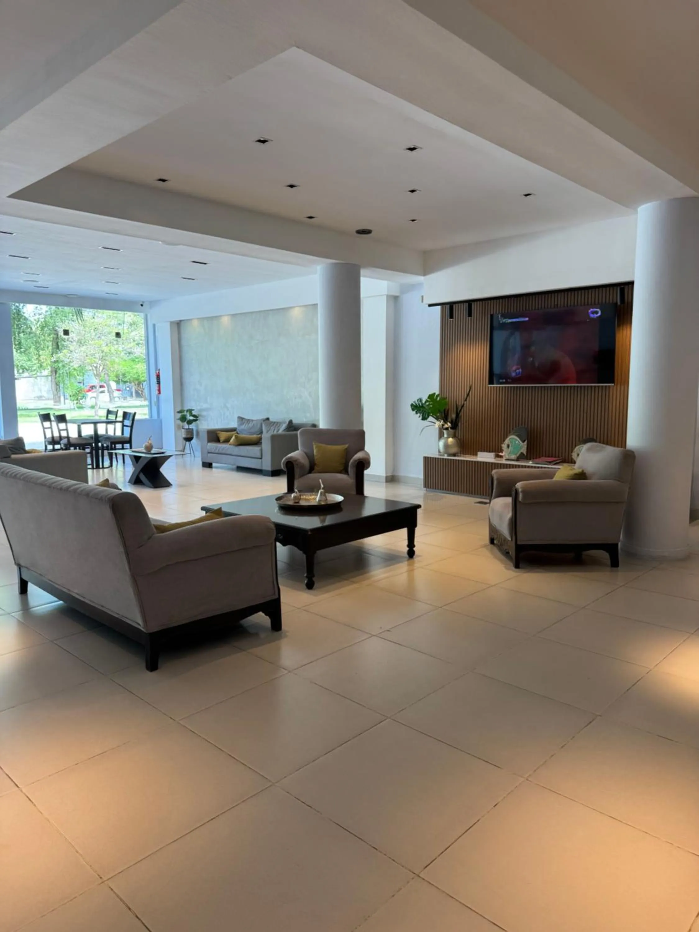 TV and multimedia in Hotel Termal Emperatriz Termas de Río Hondo