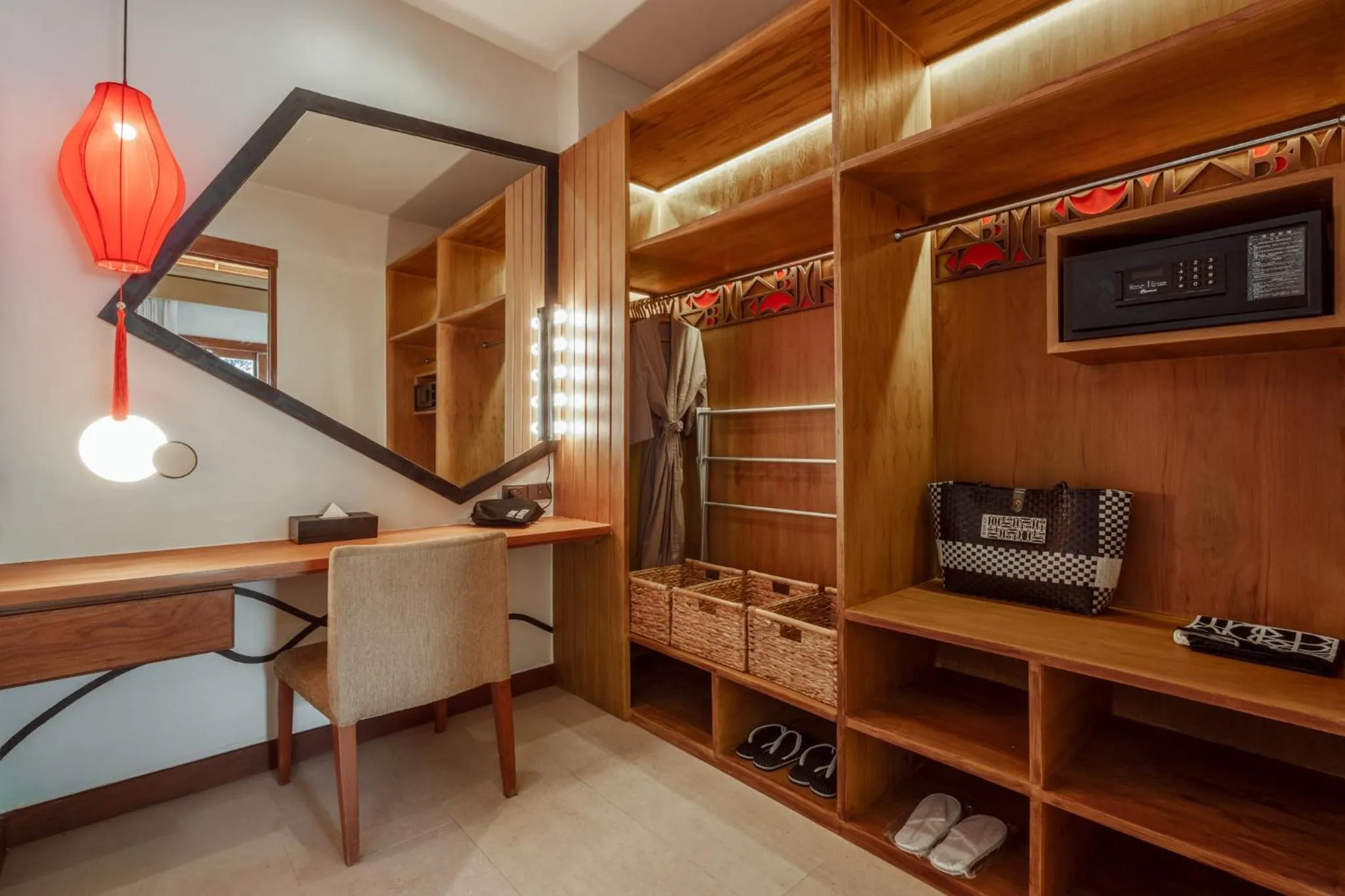 safe in Metadee Concept Hotel