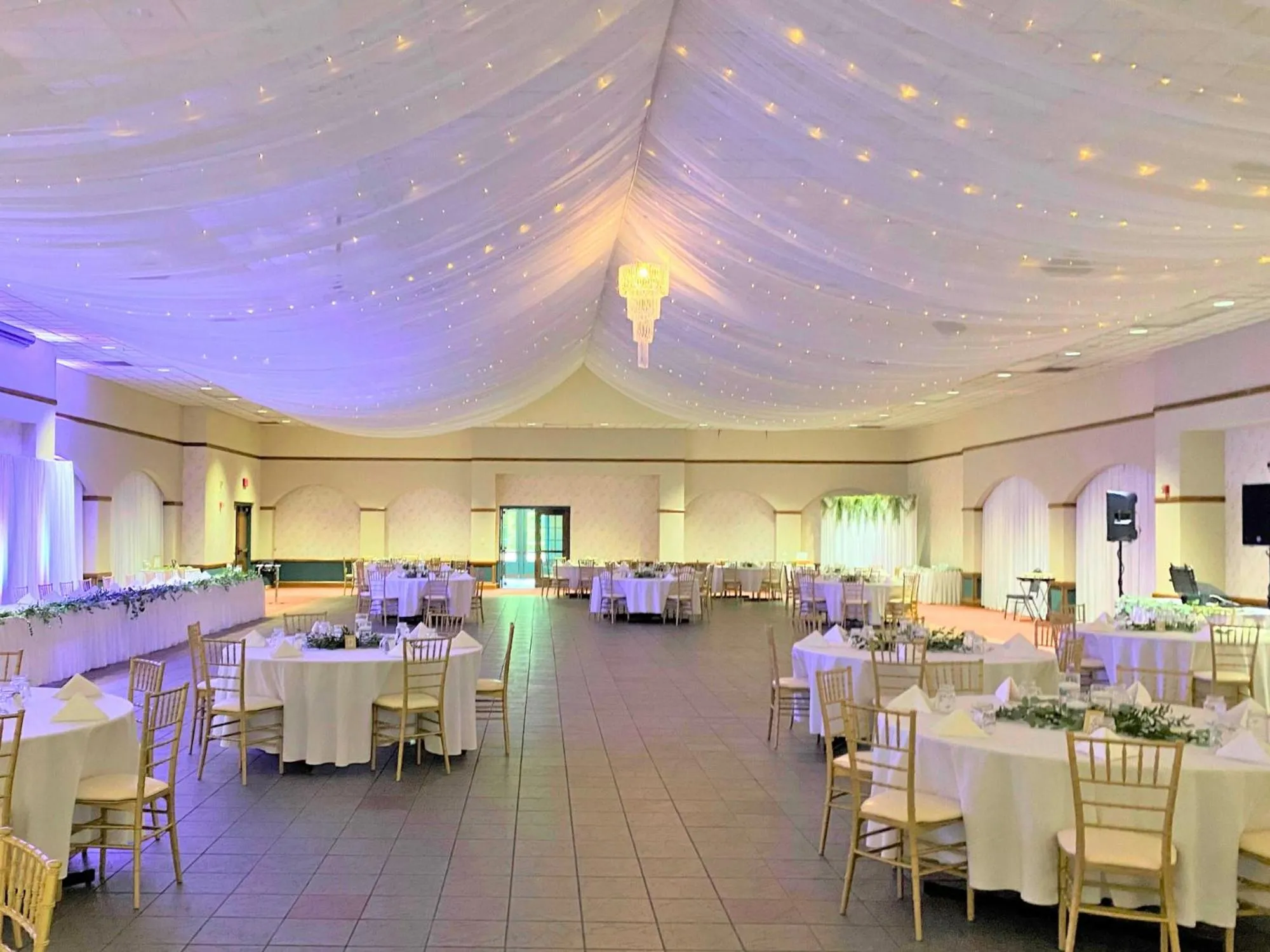 Banquet/Function facilities in Potawatomi Inn & Cabins