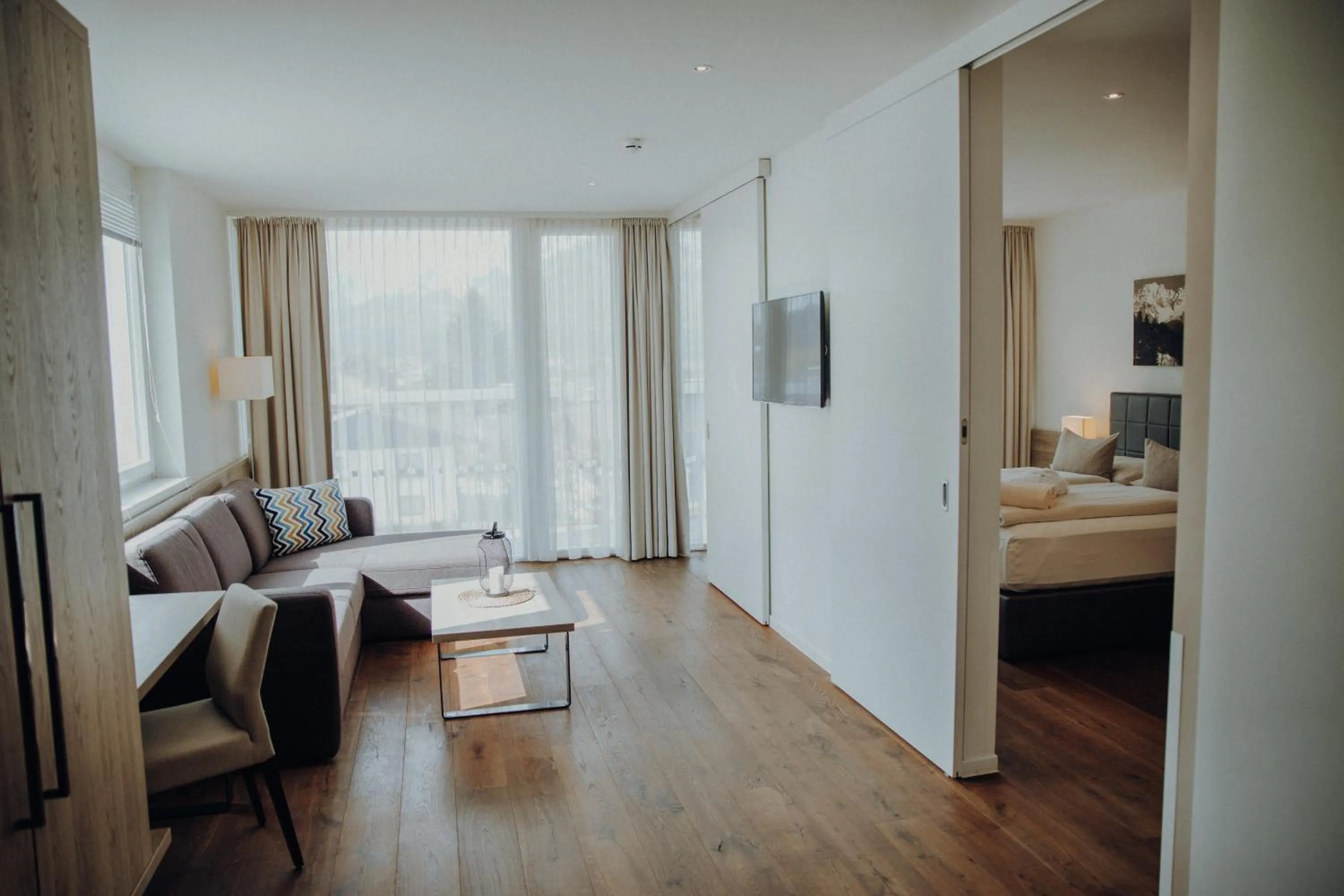 Living room, Bed in Alpenhotel Kaiserfels