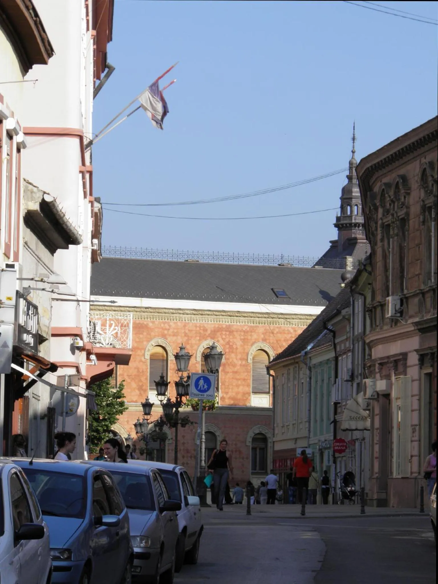 Facade/entrance in Veliki Garni Hotel