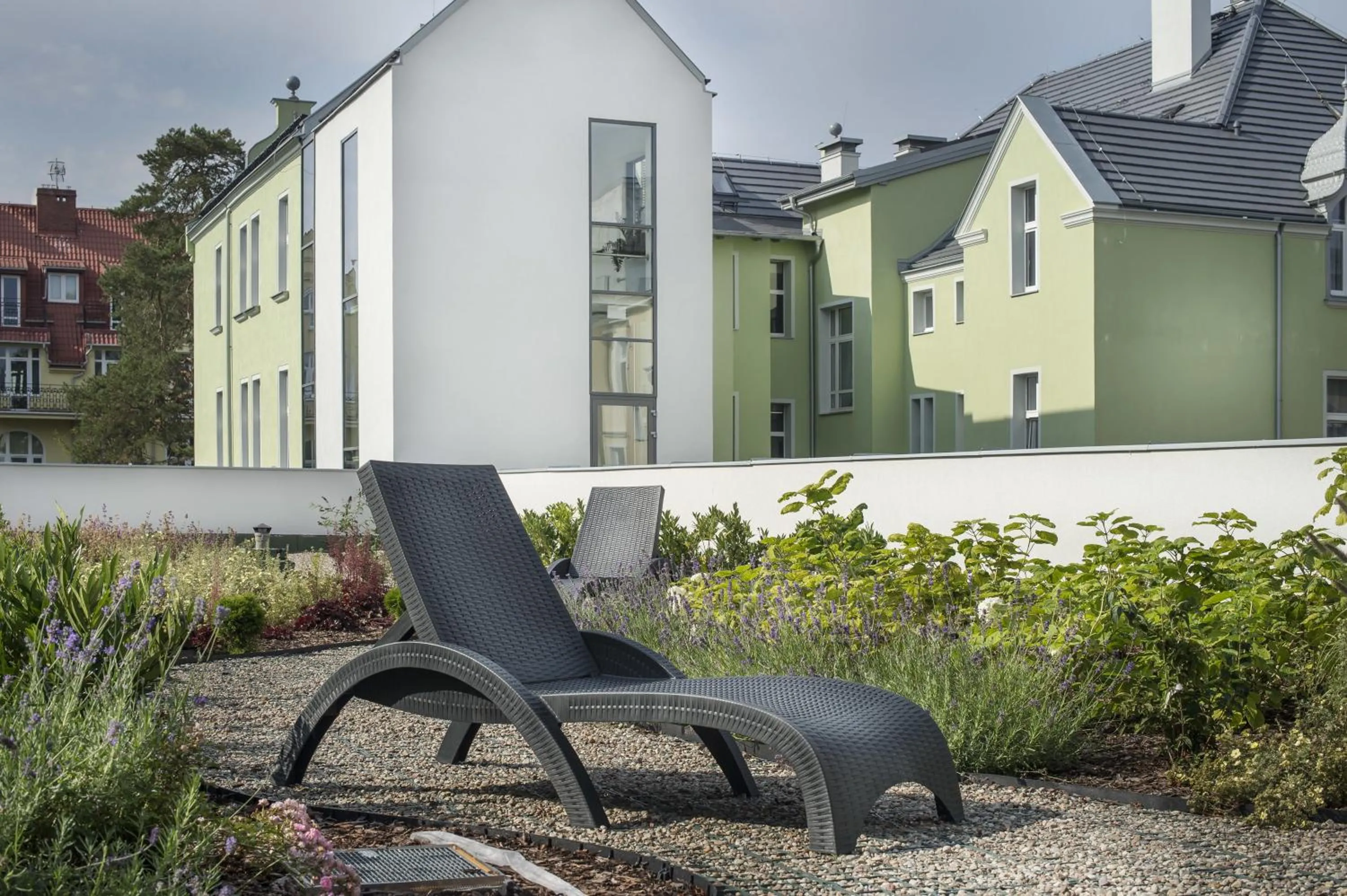 Property building in Admirał I