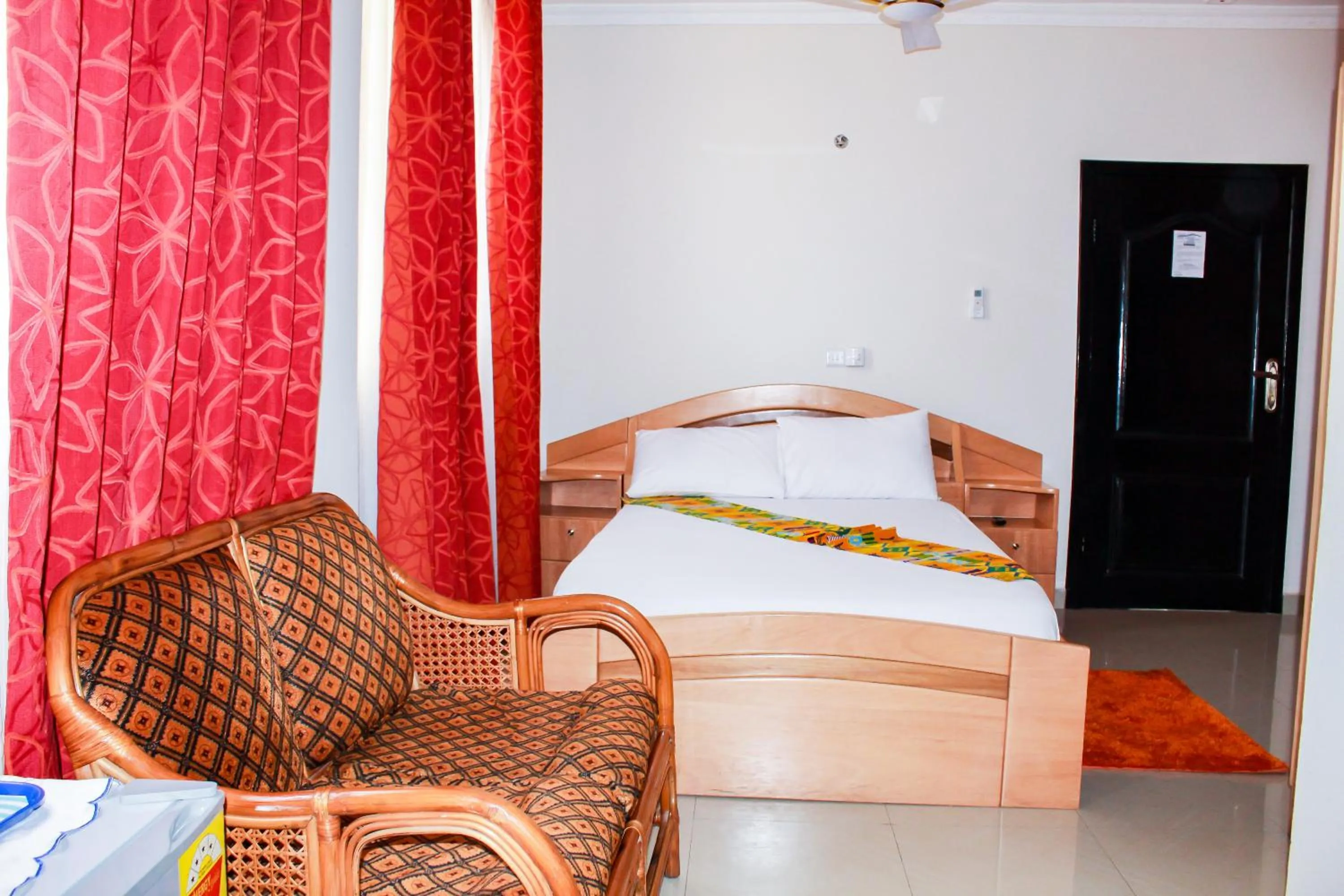 Bed in Exotic Palace Hotel