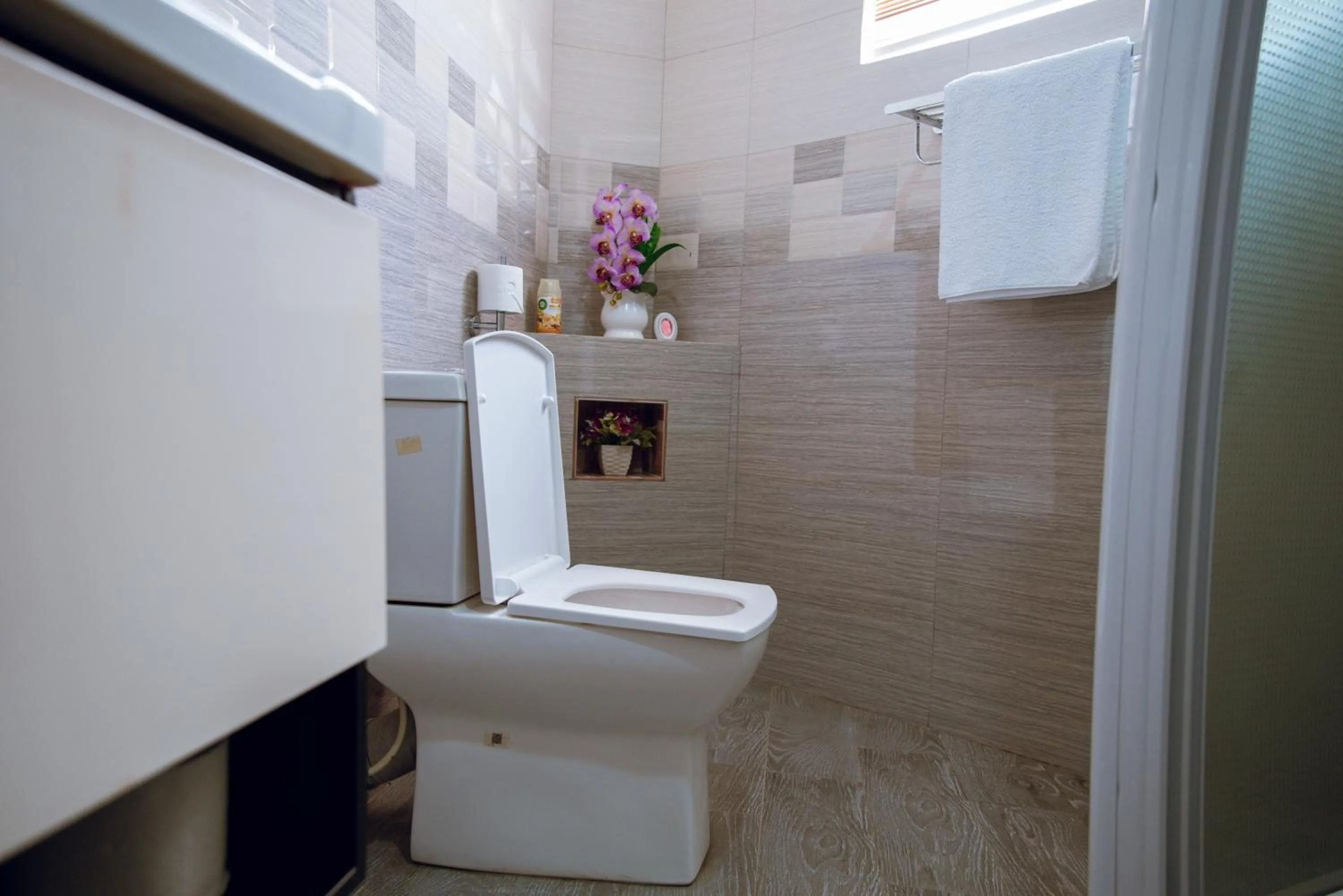 Toilet in Exotic Palace Hotel