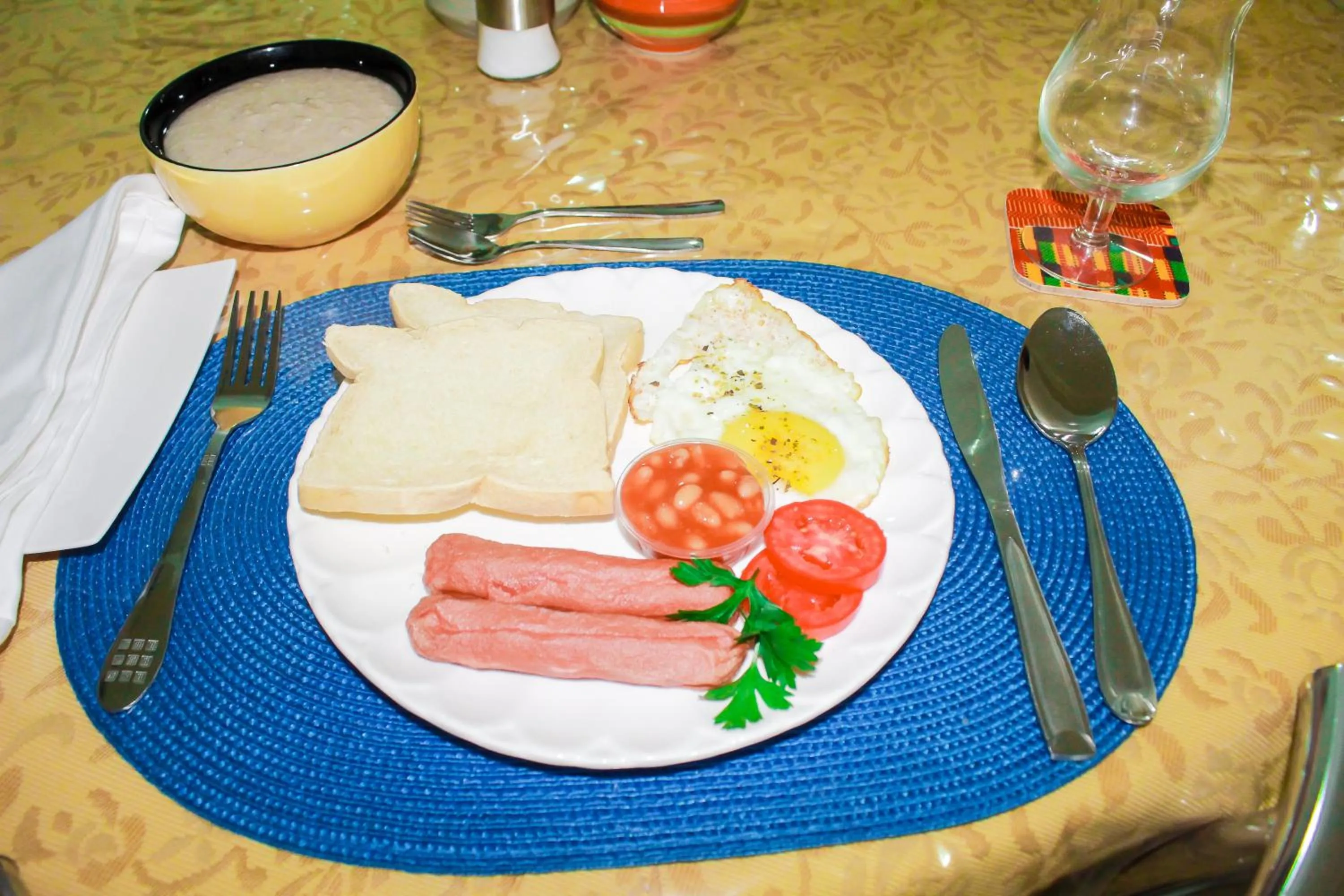 Breakfast in Exotic Palace Hotel