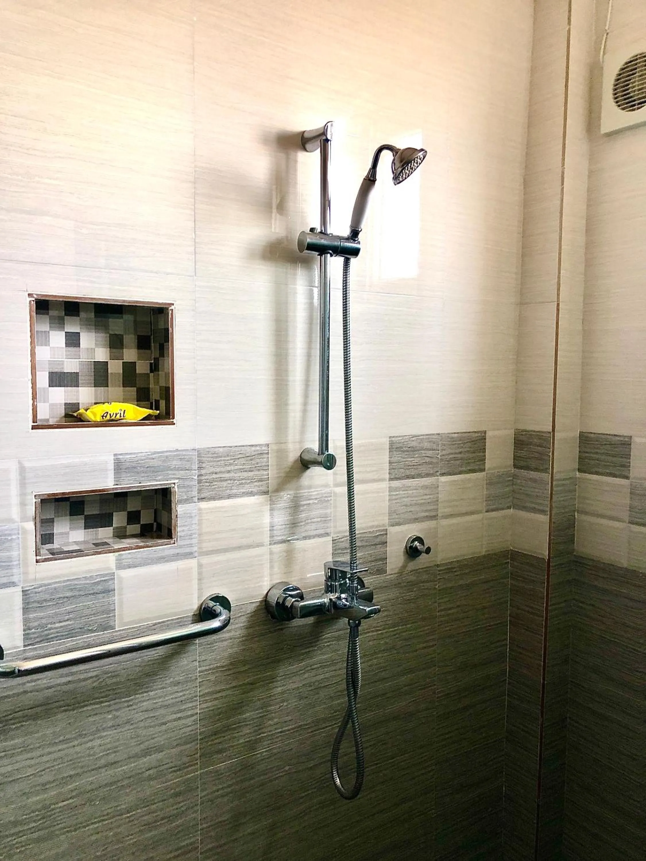 Shower in Exotic Palace Hotel