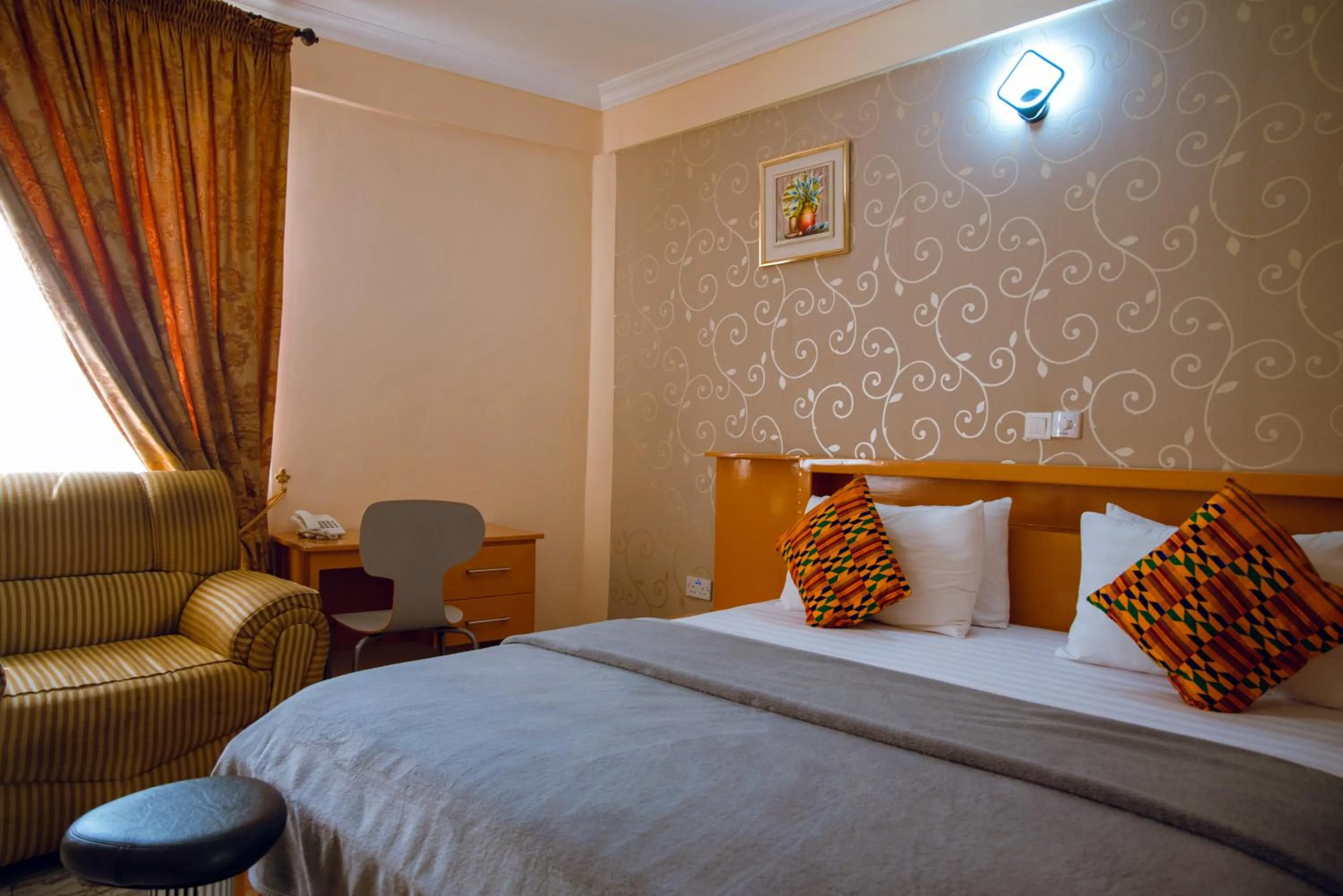 Bed in Exotic Palace Hotel