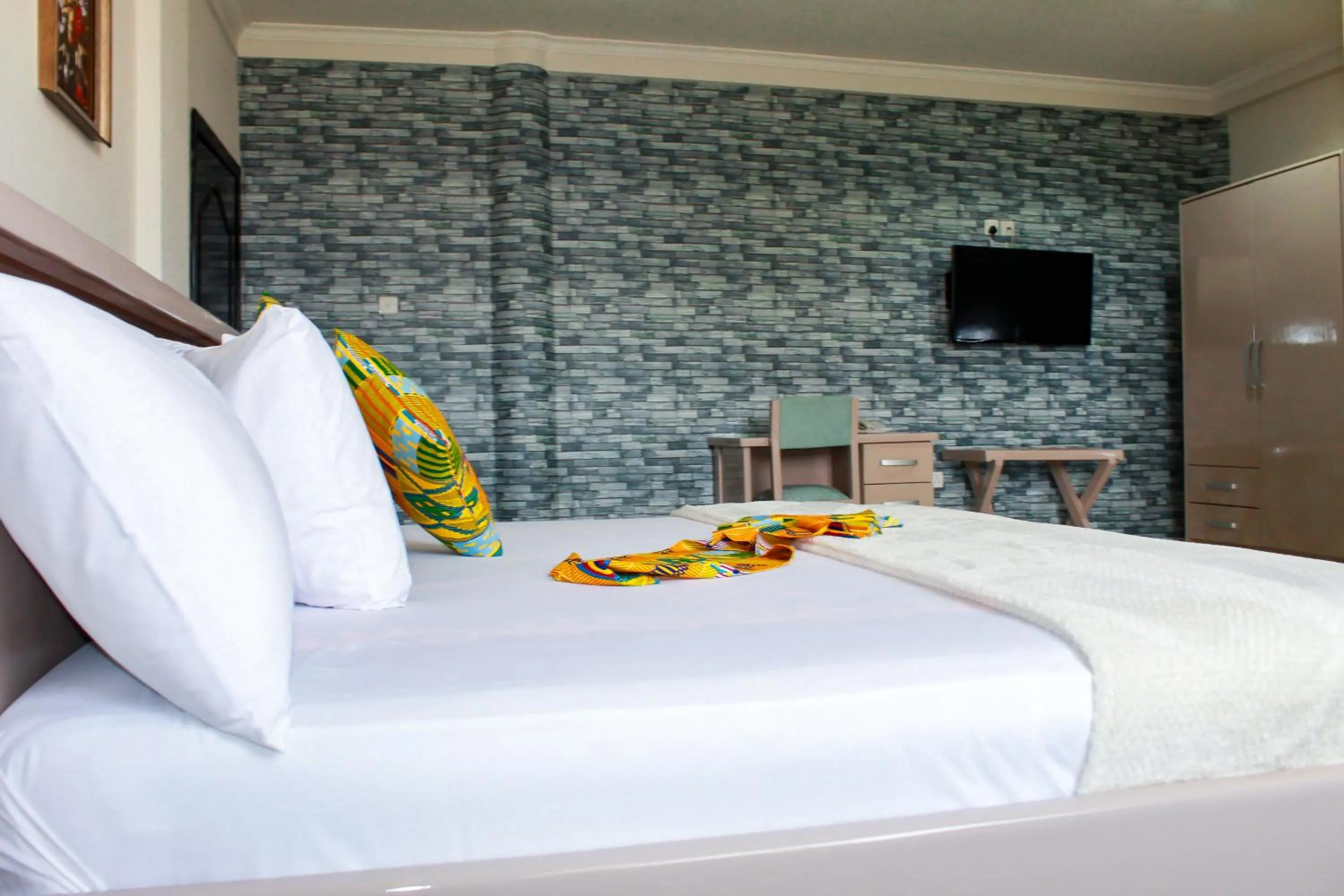 Bed in Exotic Palace Hotel