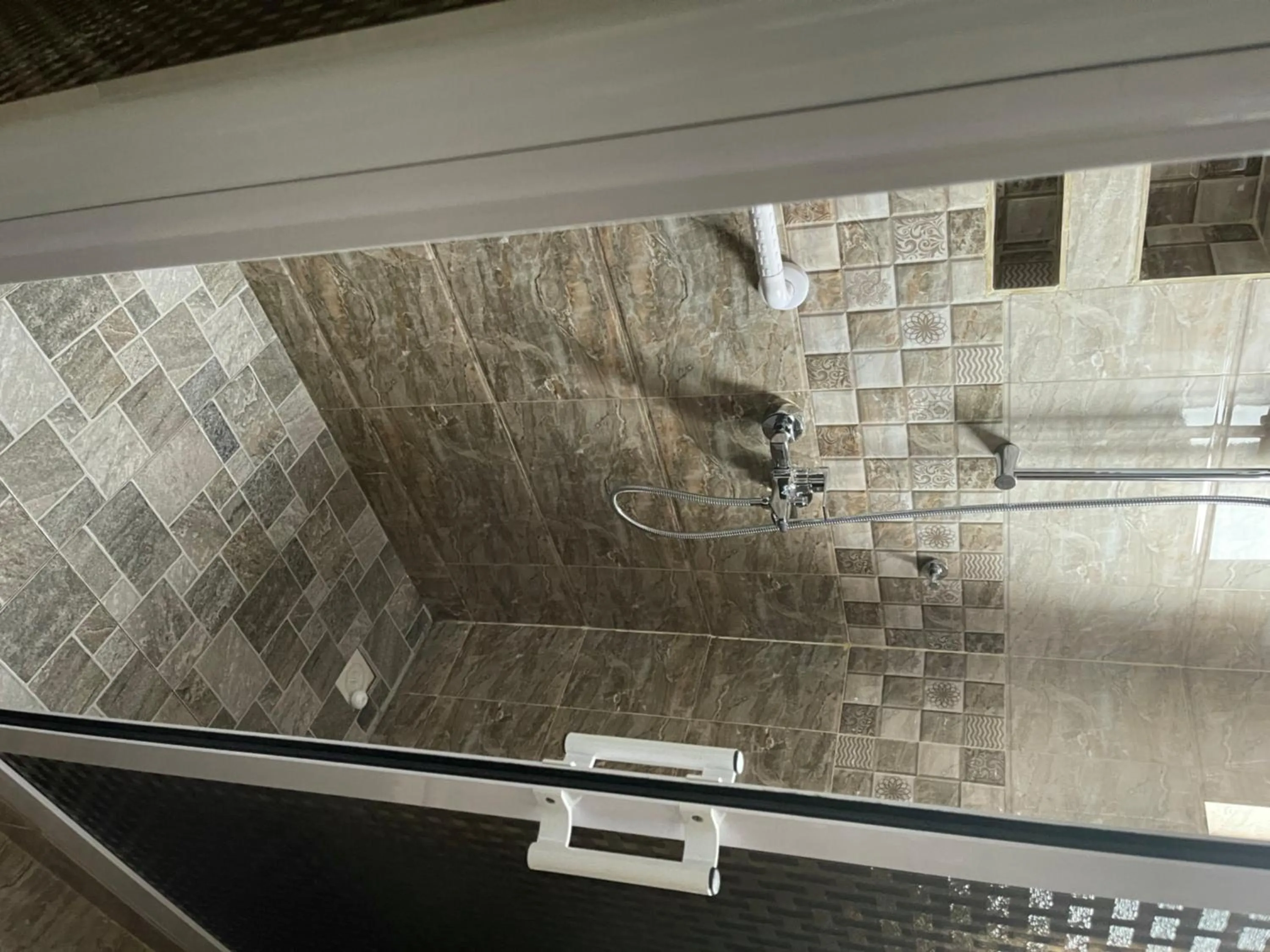 Shower in Exotic Palace Hotel