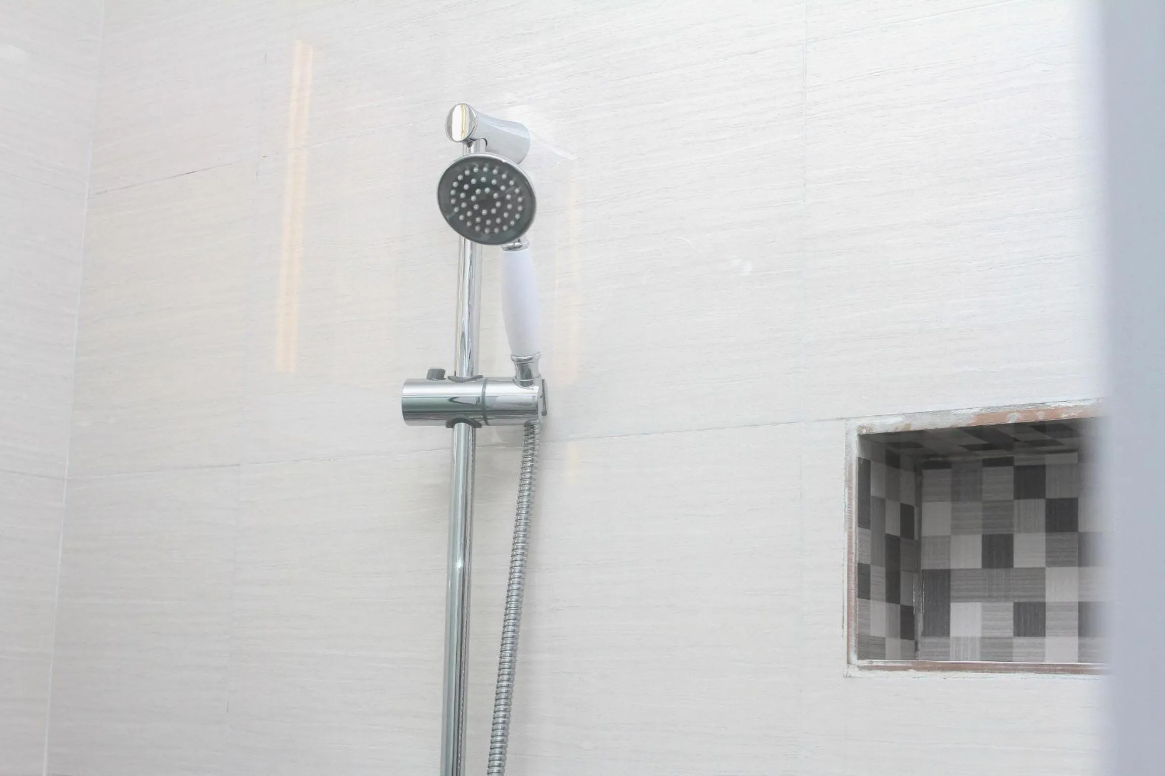 Shower in Exotic Palace Hotel