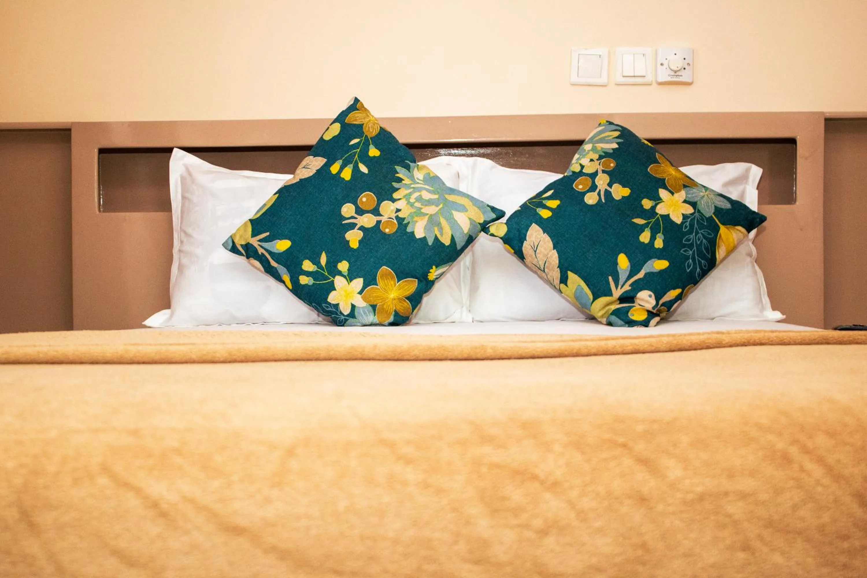 Bed in Exotic Palace Hotel