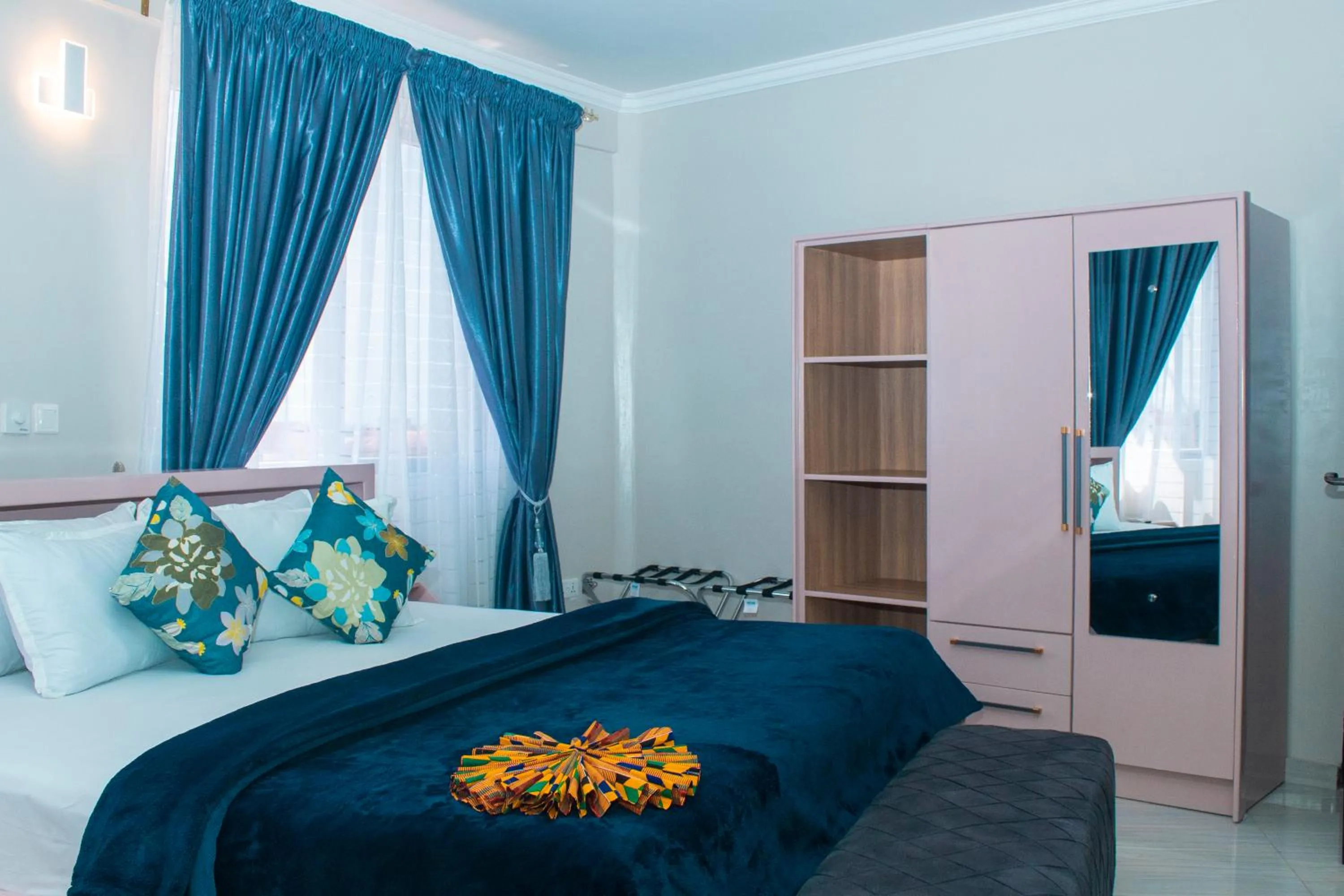 Bed in Exotic Palace Hotel