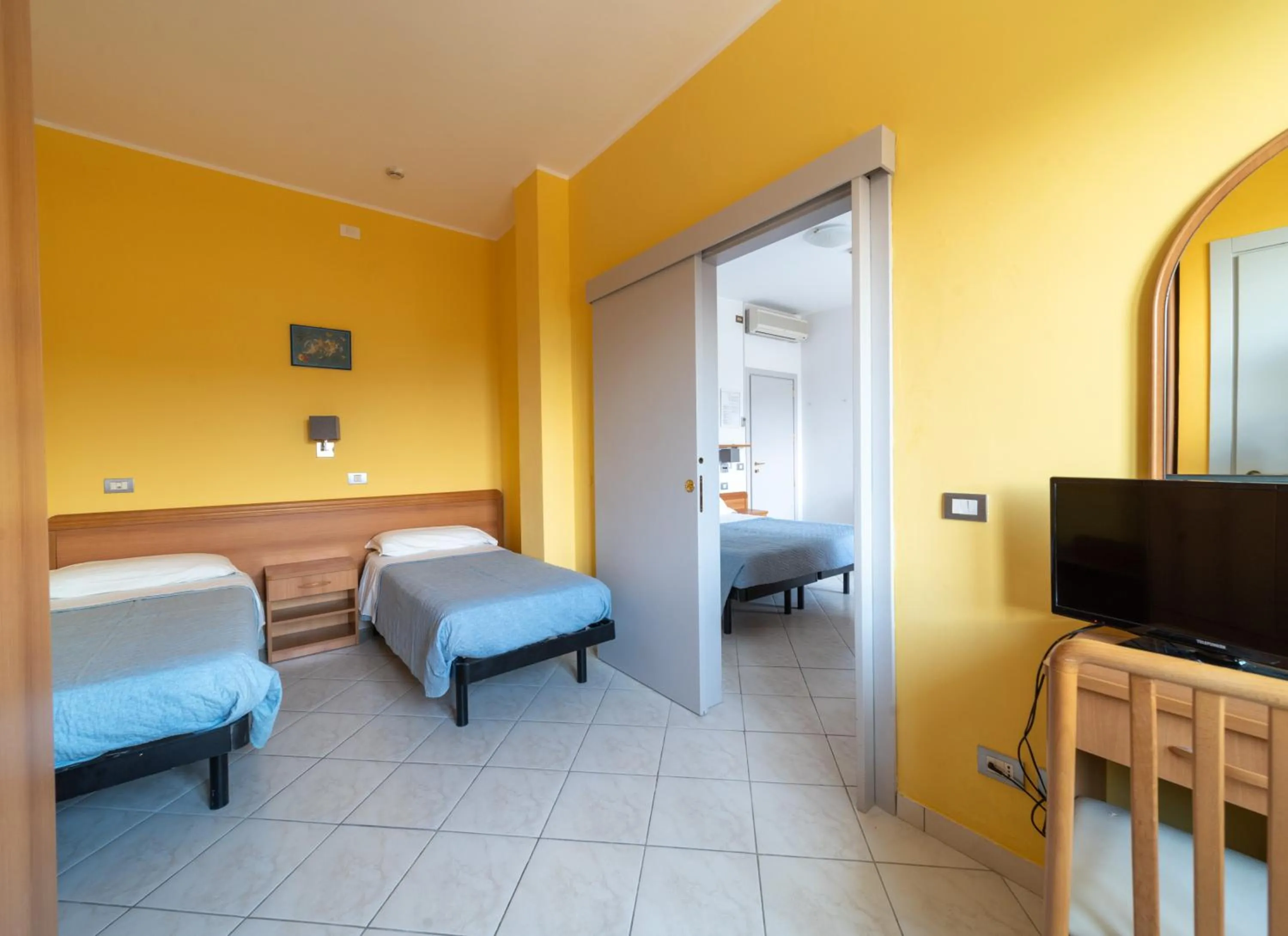 Photo of the whole room in Hotel CasaDei