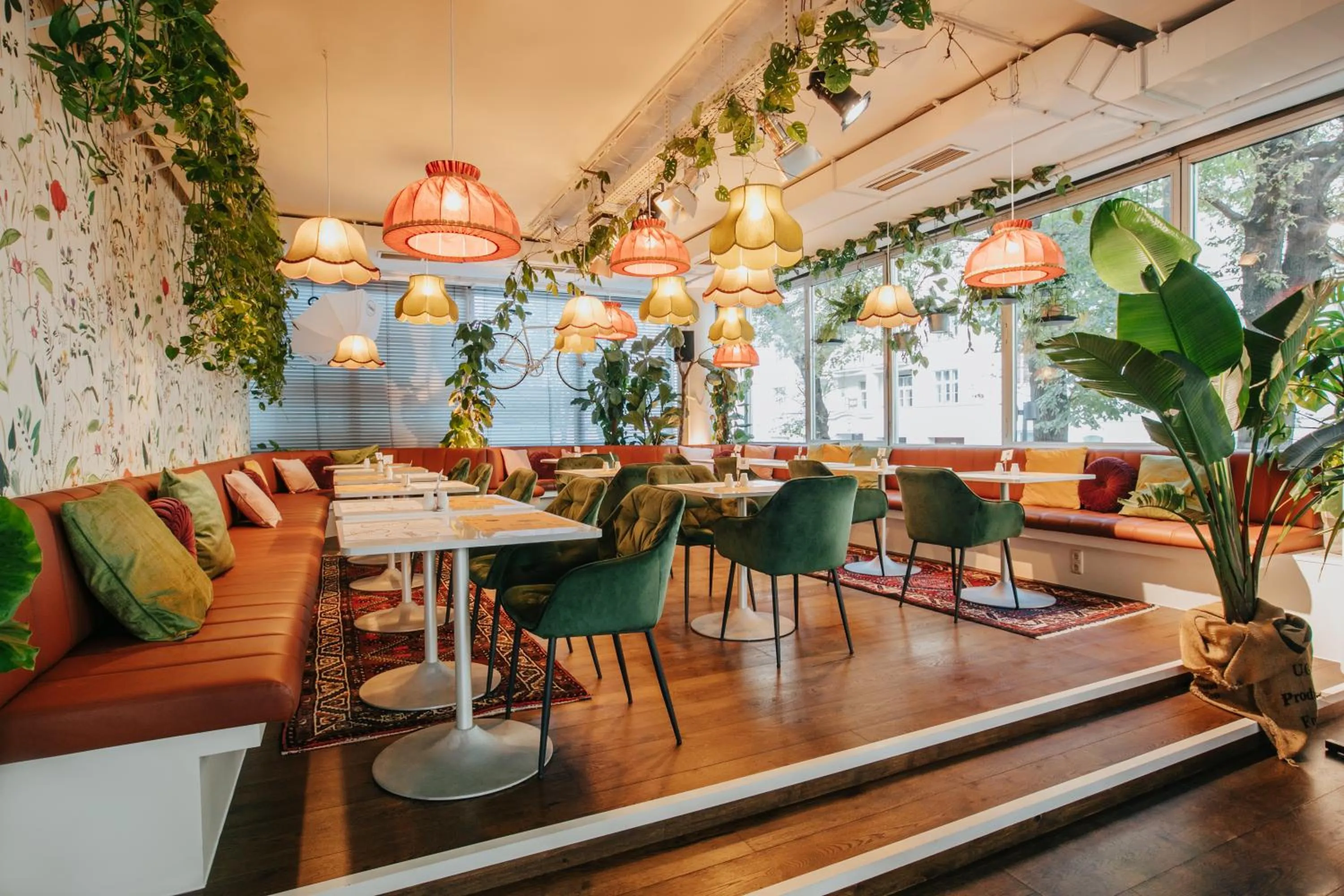 Restaurant/places to eat in Hotel Daniel Vienna - Smart Lifestyle Near City Centre