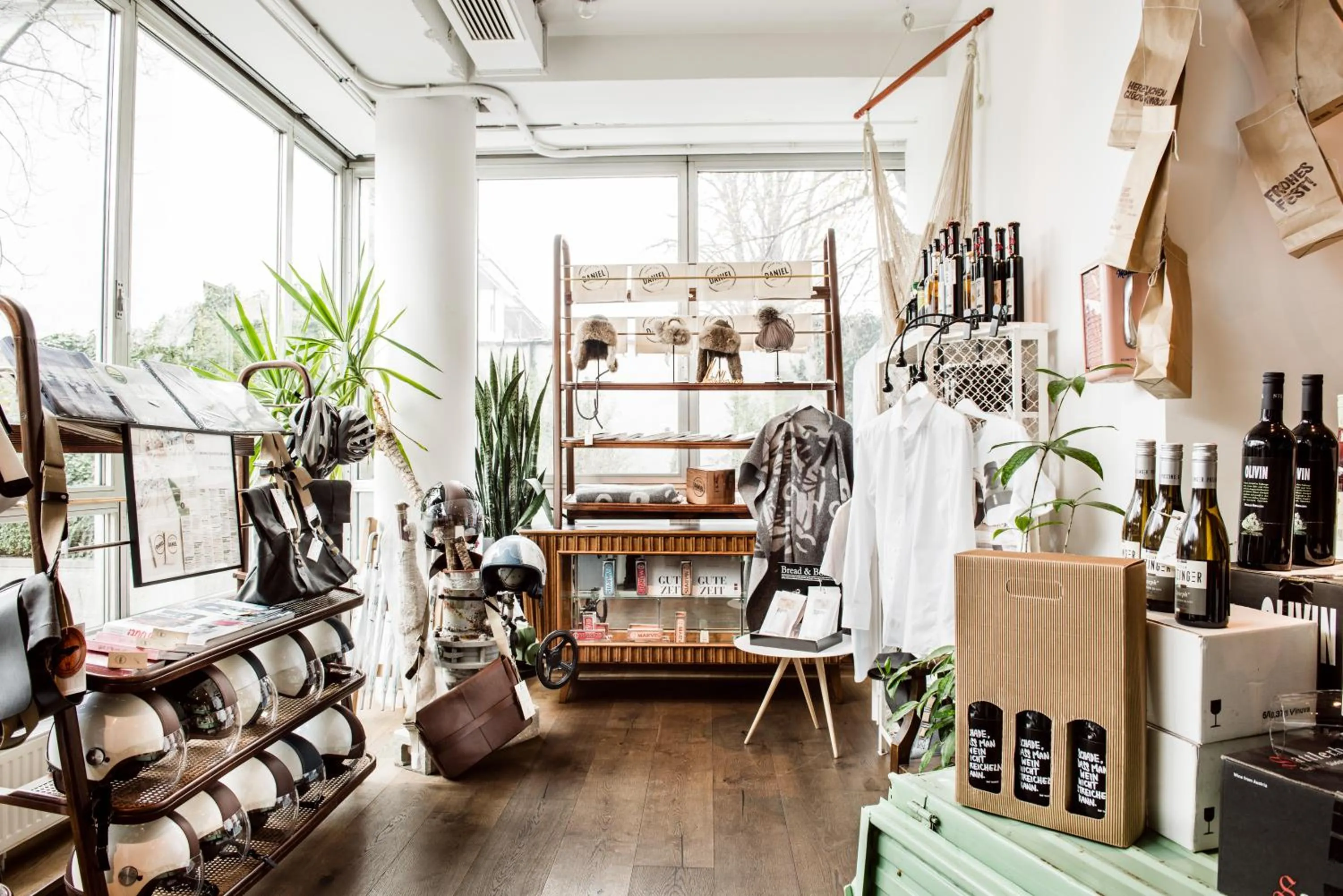 On-site shops in Hotel Daniel Vienna - Smart Lifestyle Near City Centre