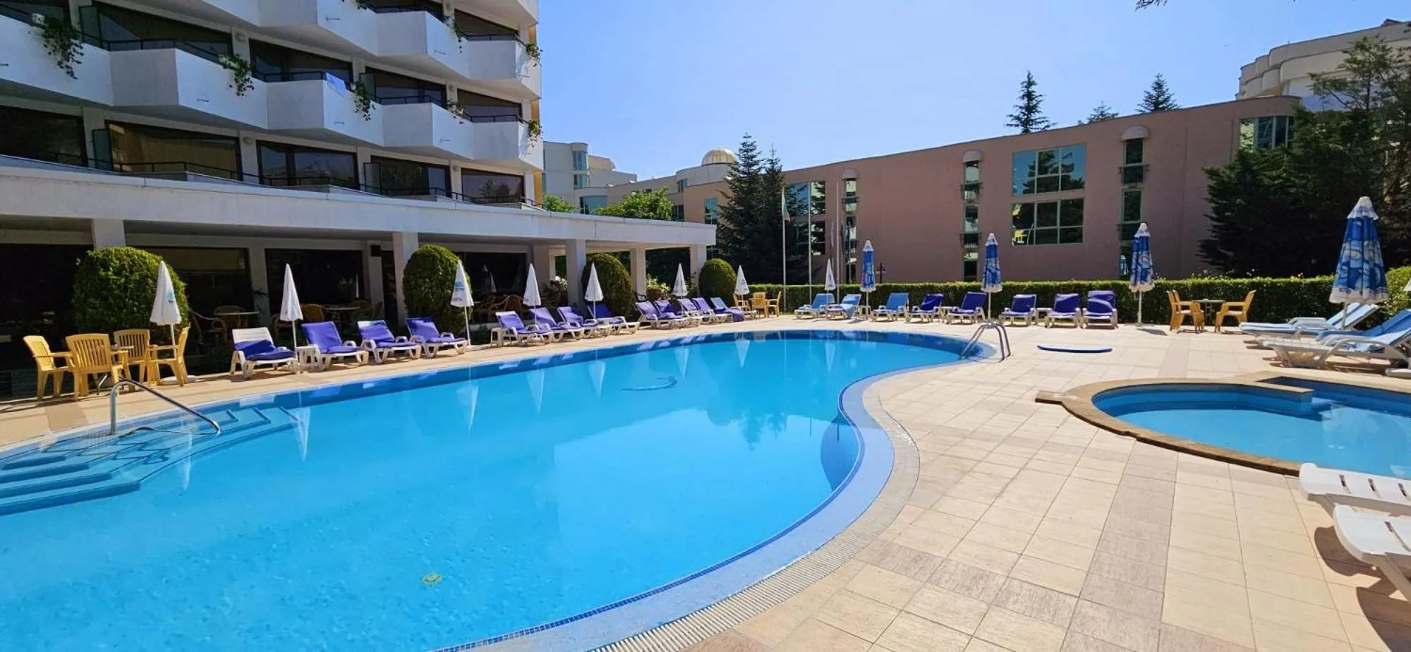 Swimming pool in Hotel Klisura