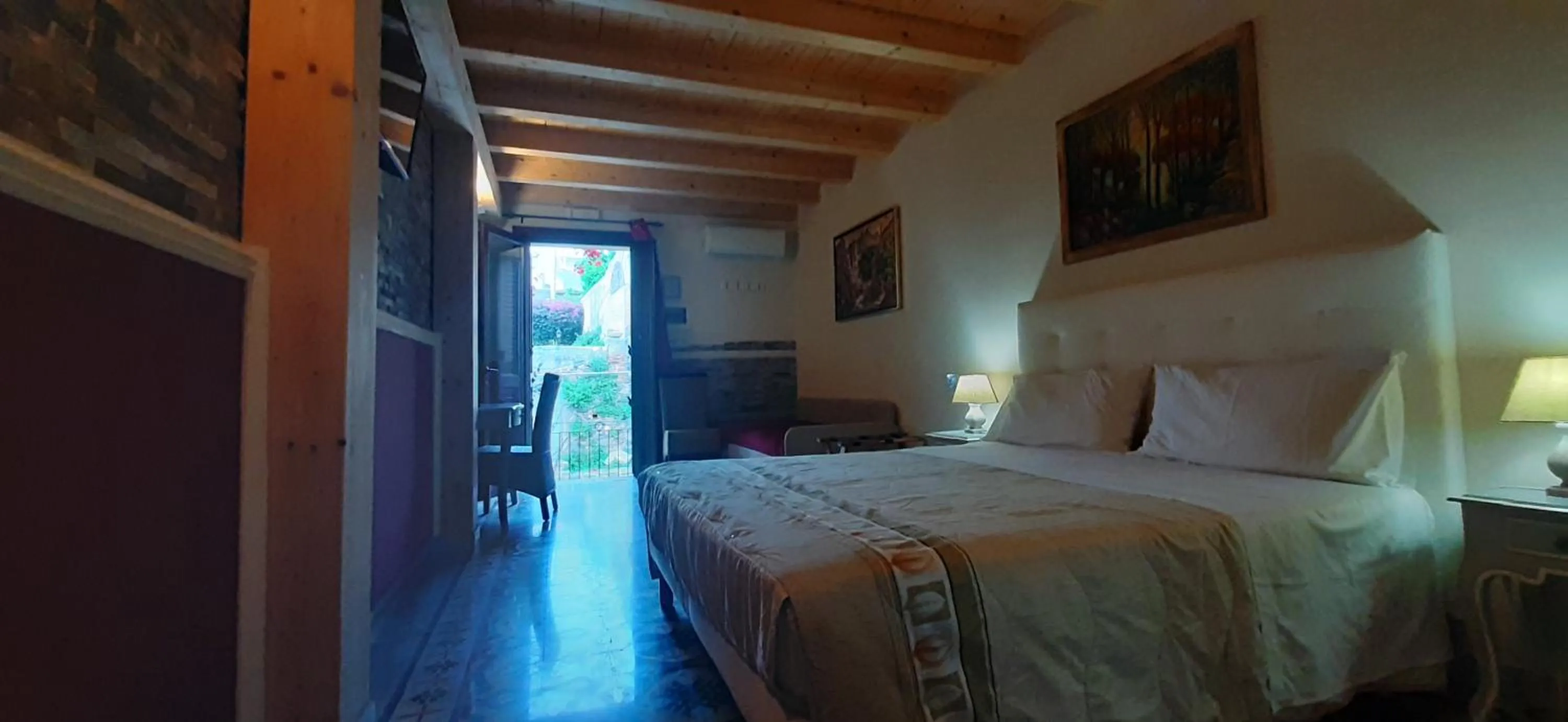 Bedroom in Al Castello B&B