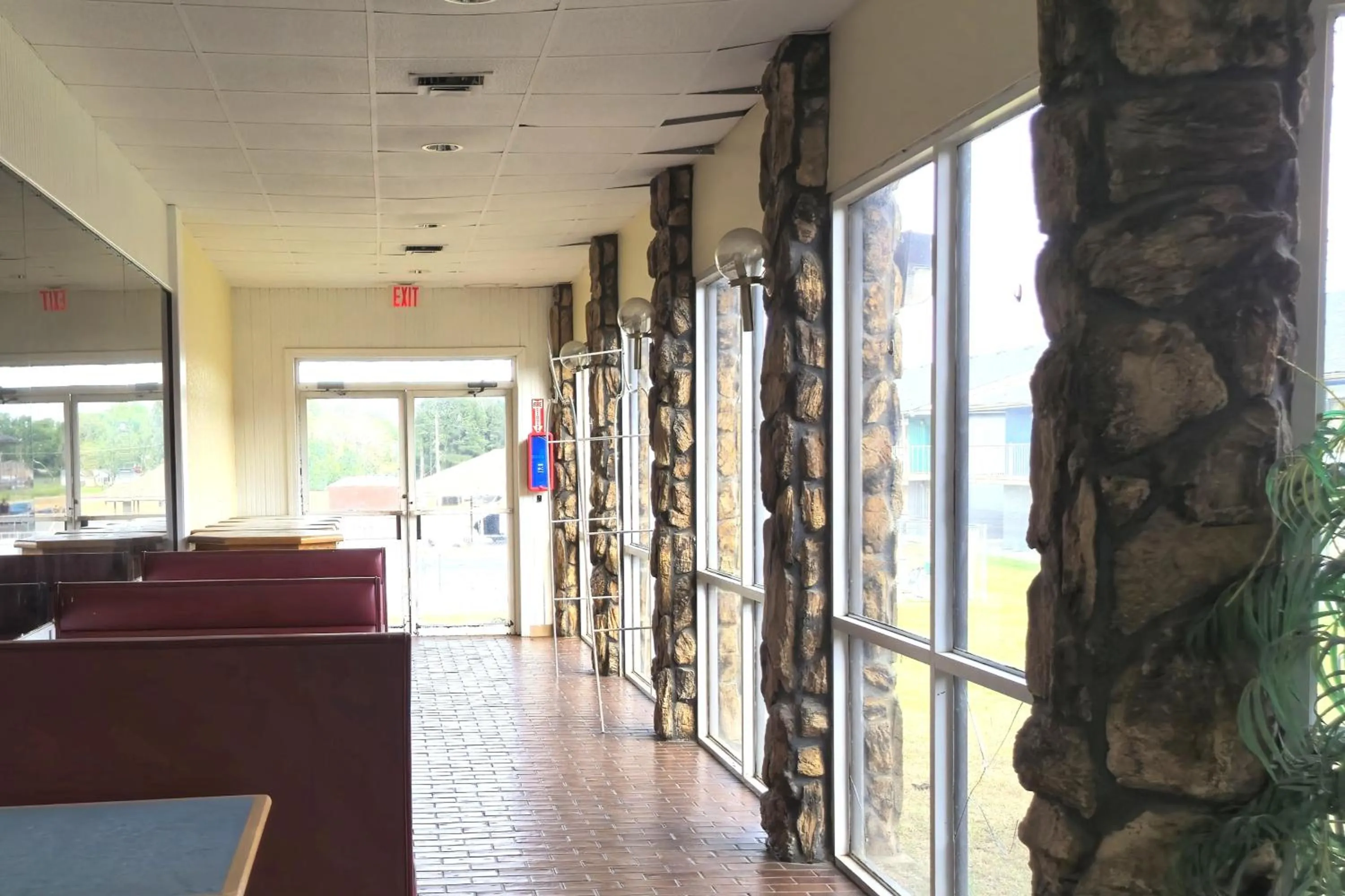 Lobby or reception in River Valley Inn and Suites