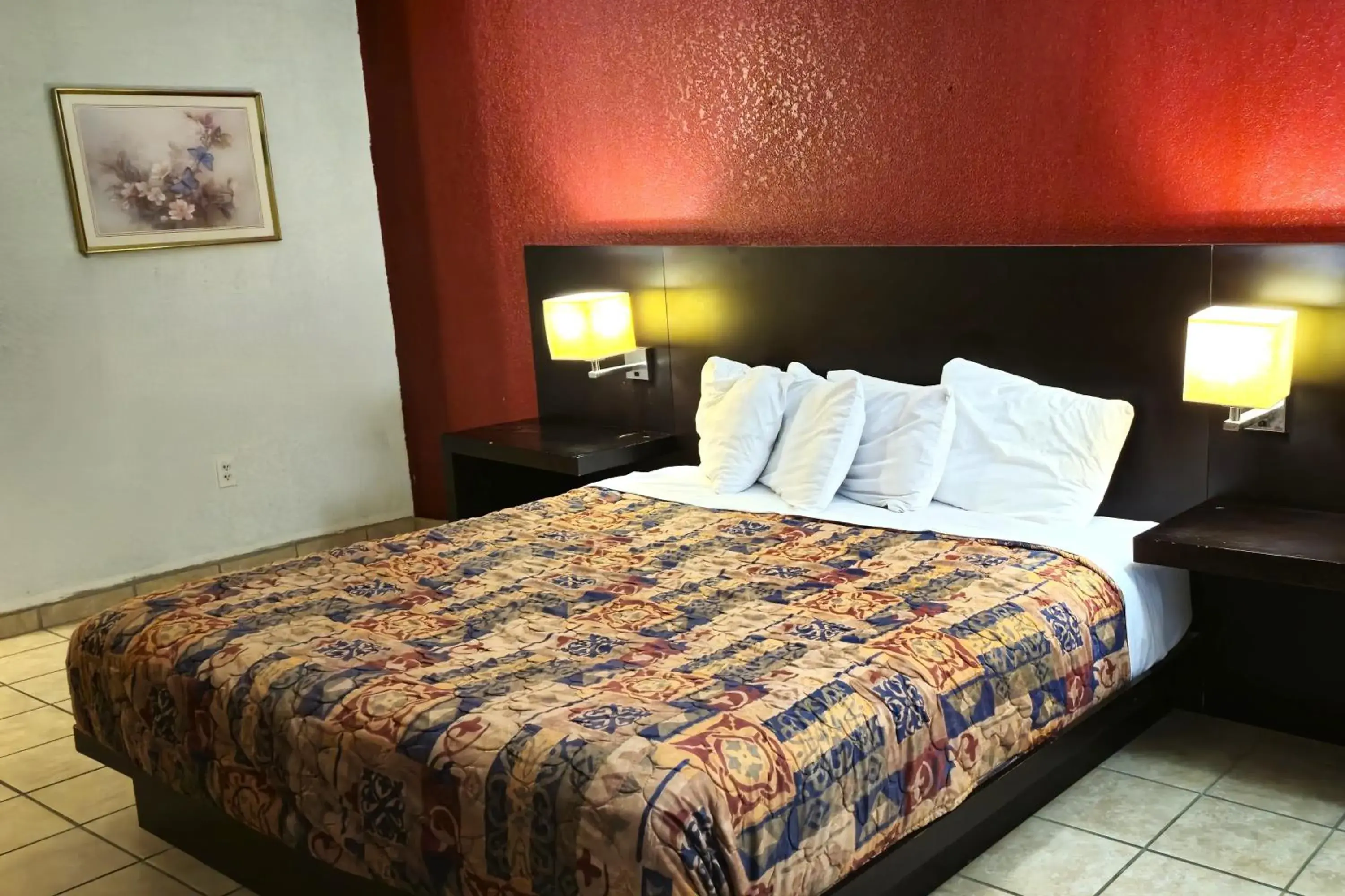 Bedroom, Bed in River Valley Inn and Suites Bedroom, Bed in River Valley Inn and Suites