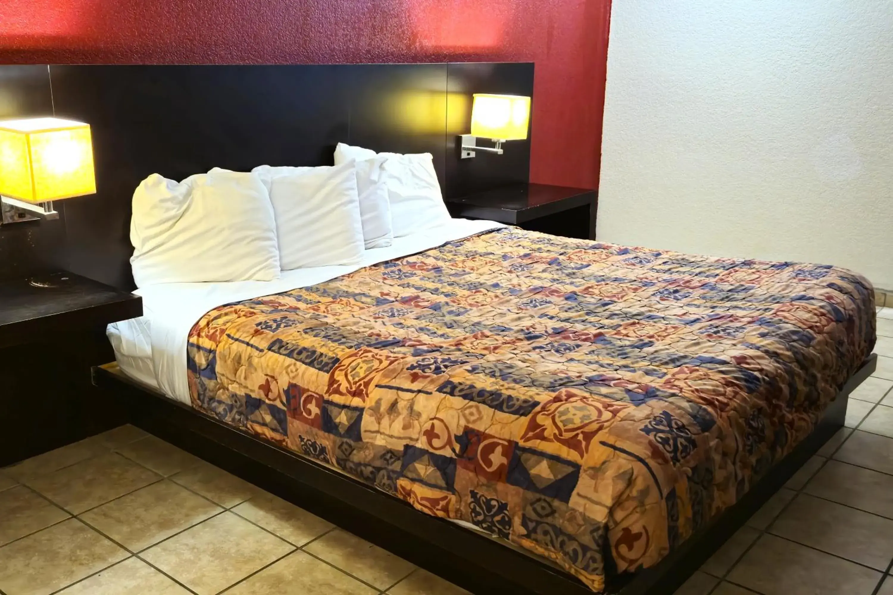 Bedroom, Bed in River Valley Inn and Suites Bedroom, Bed in River Valley Inn and Suites