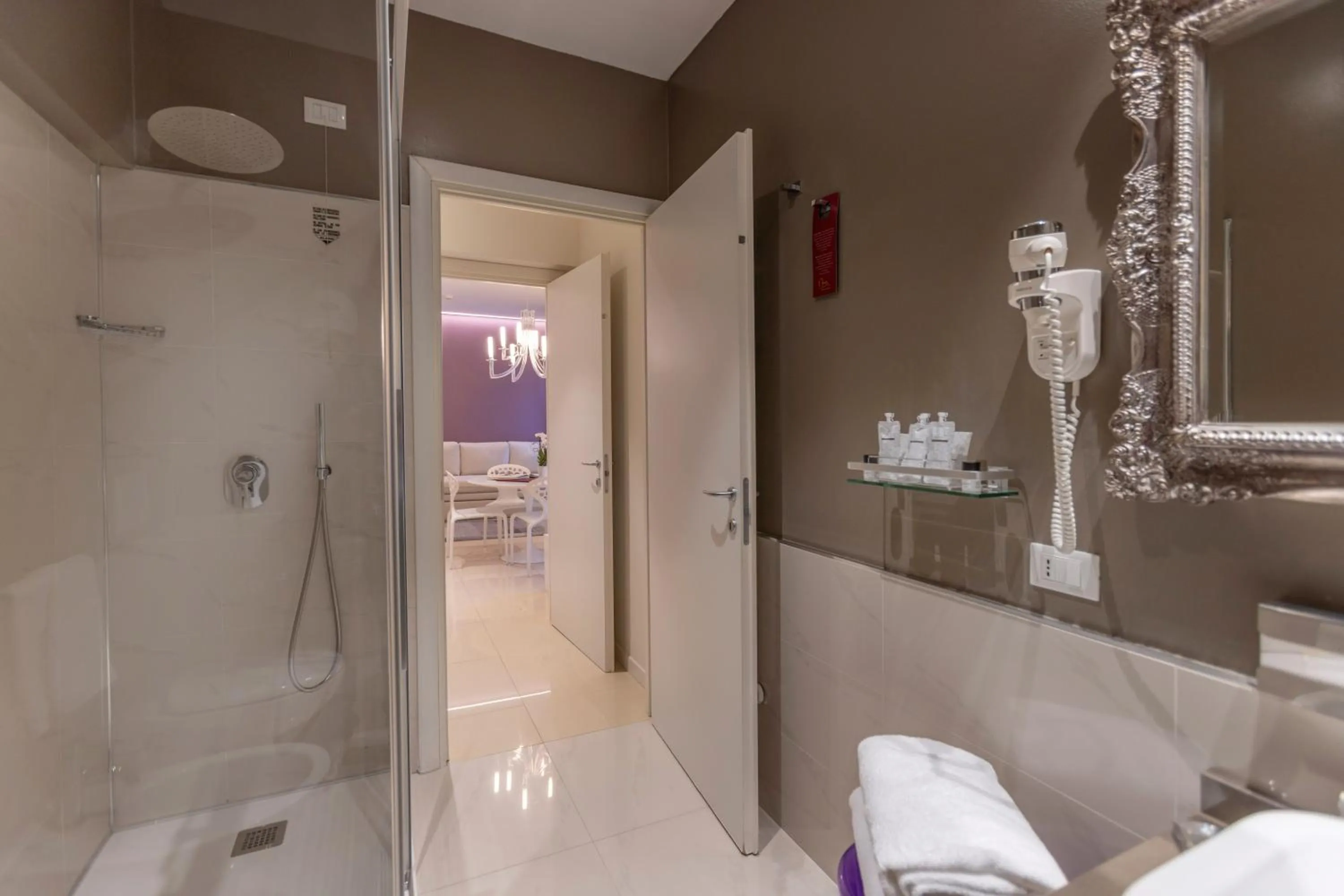 Bathroom in Opera Relais De Charme - Aparthotel