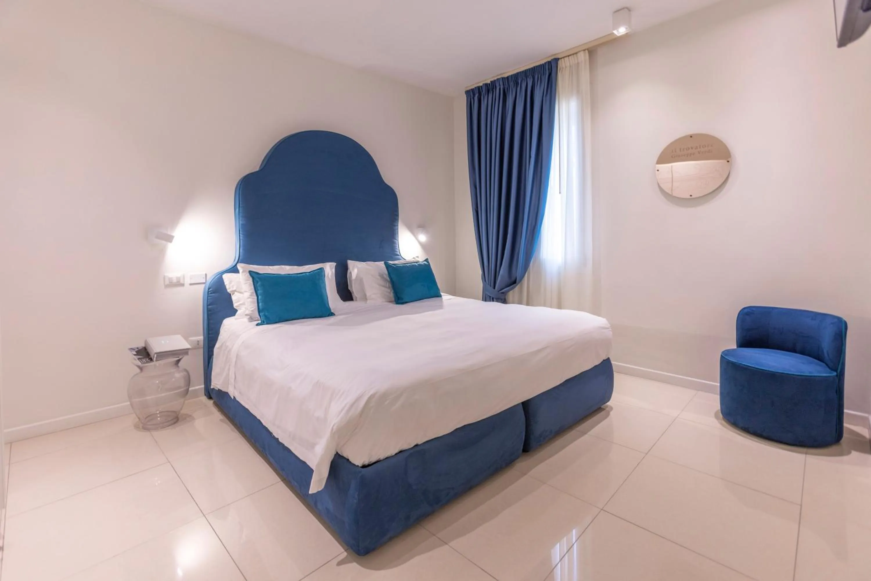 Bedroom, Bed in Opera Relais De Charme - Aparthotel