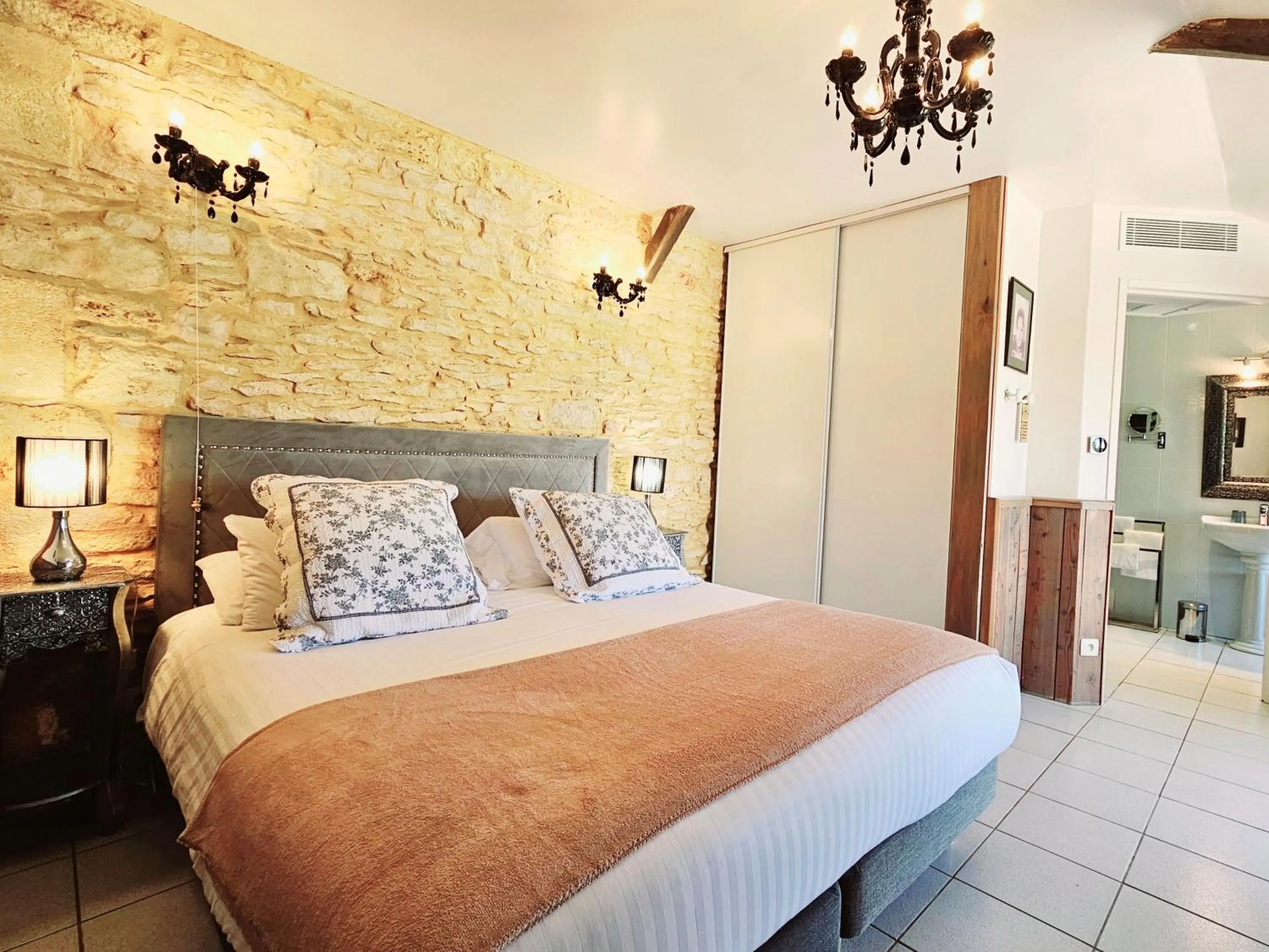 Bed in Domaine de La Rhonie