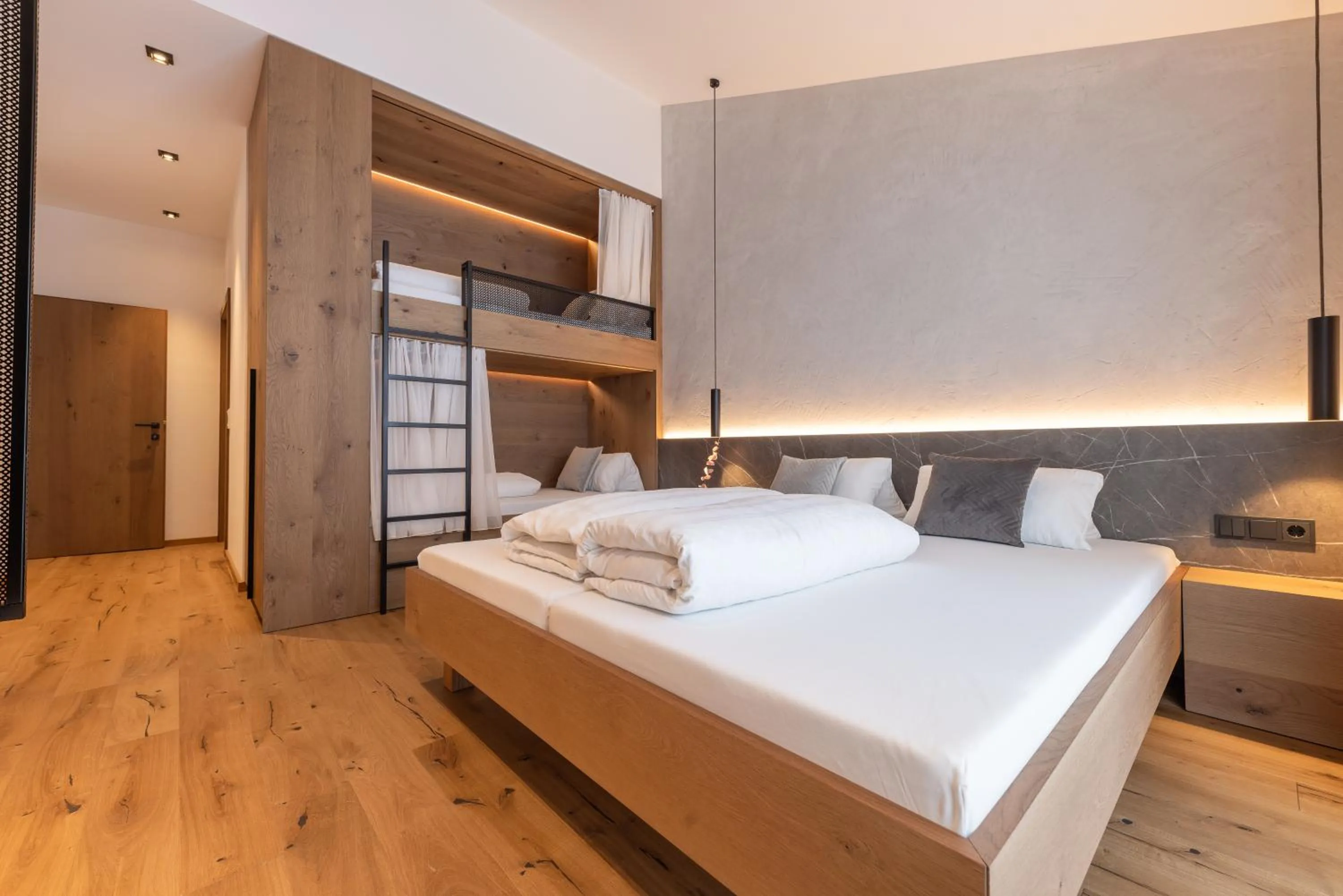 Bed in Max Mountain Apartments