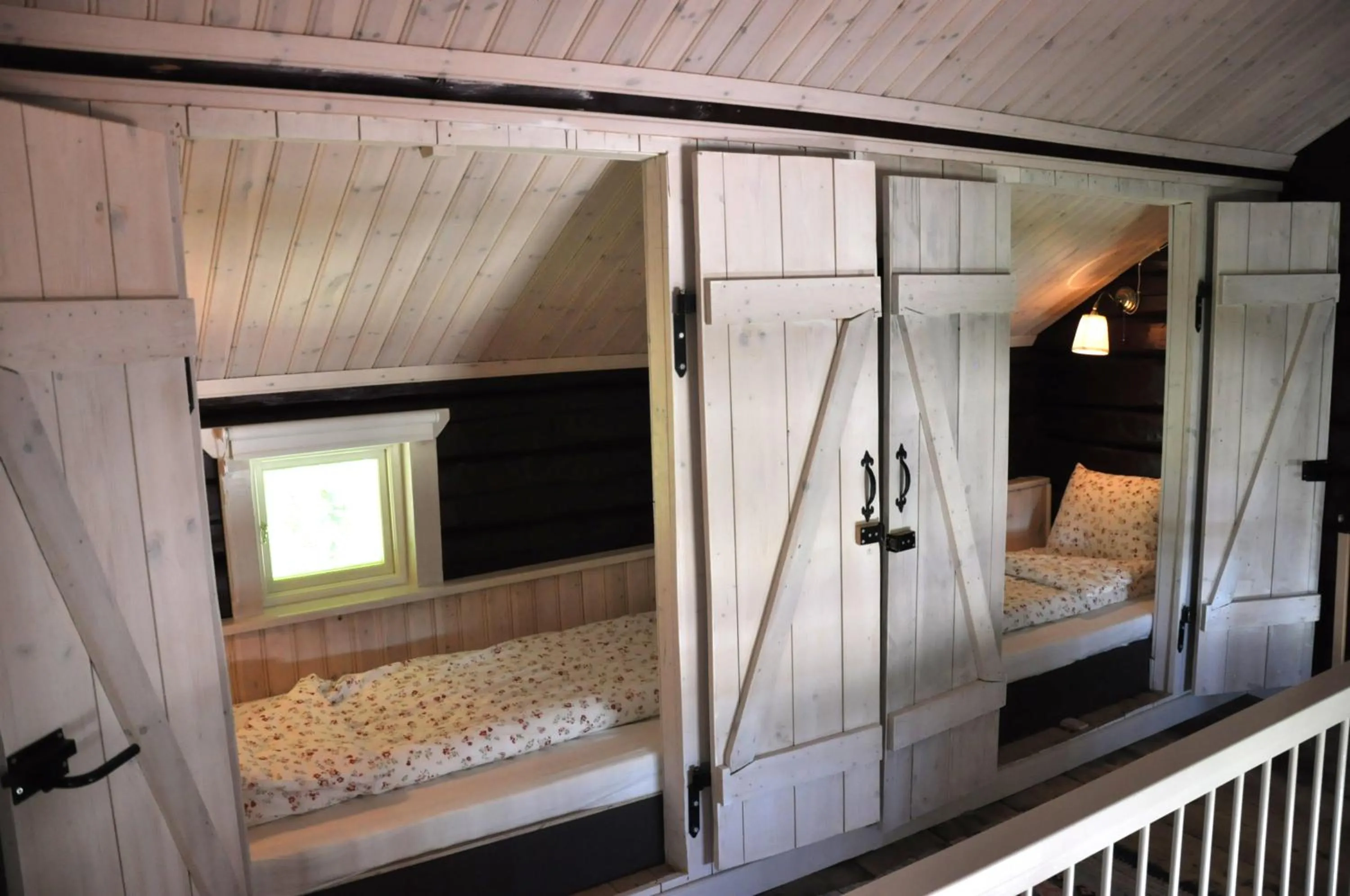 Bedroom, Bed in Eden's Garden Cottages