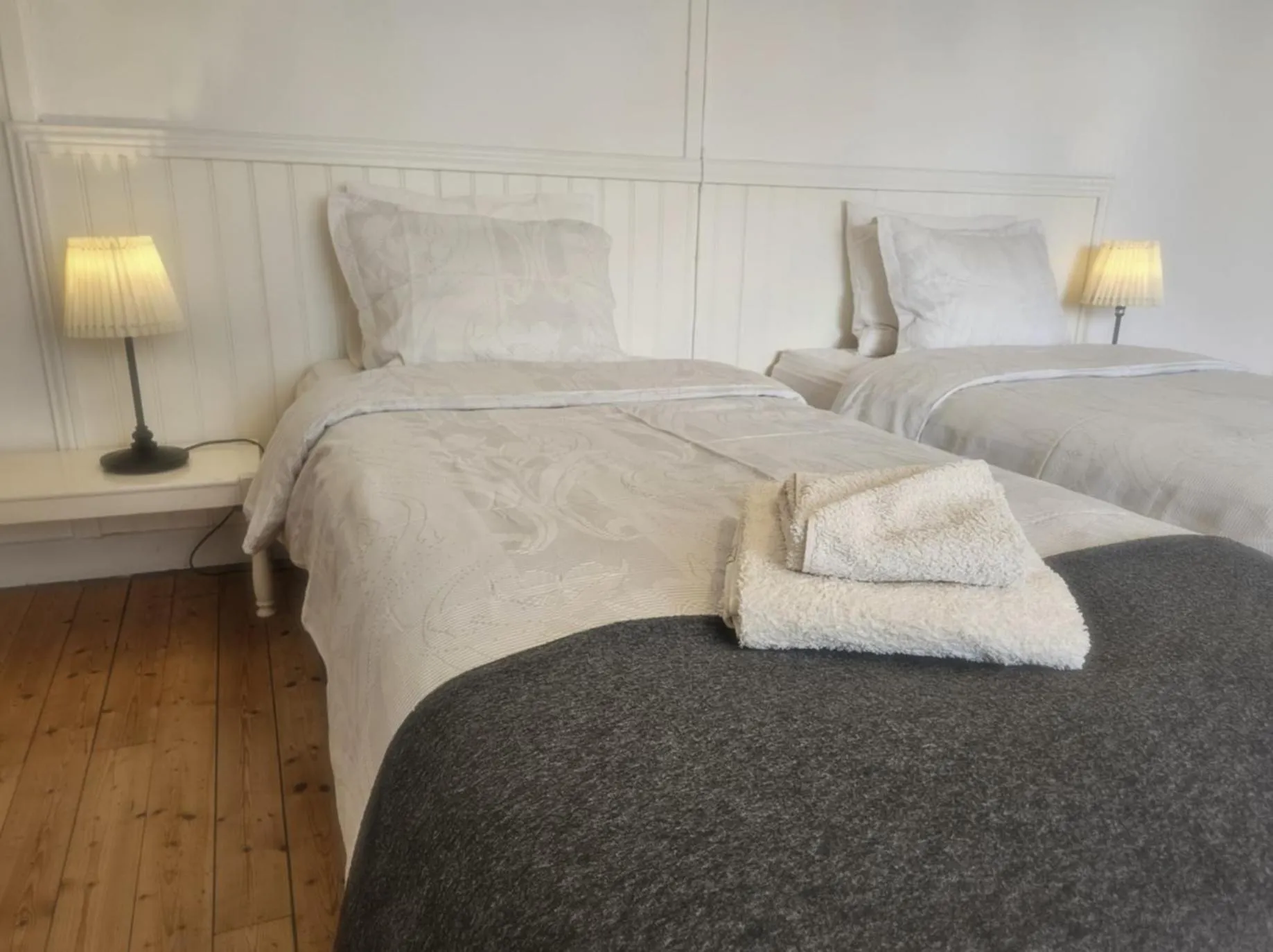 Bedroom, Bed in Eden's Garden Cottages