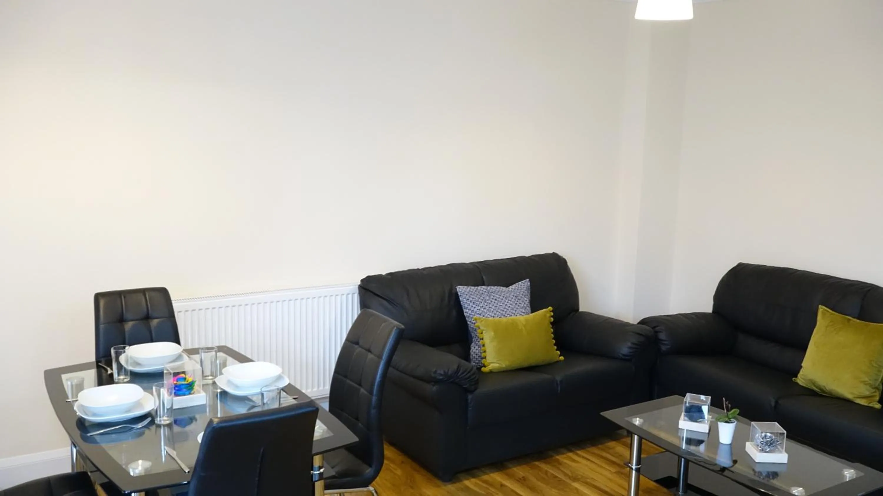 Living room in Heathrow Ensuite Rooms- Auto check in