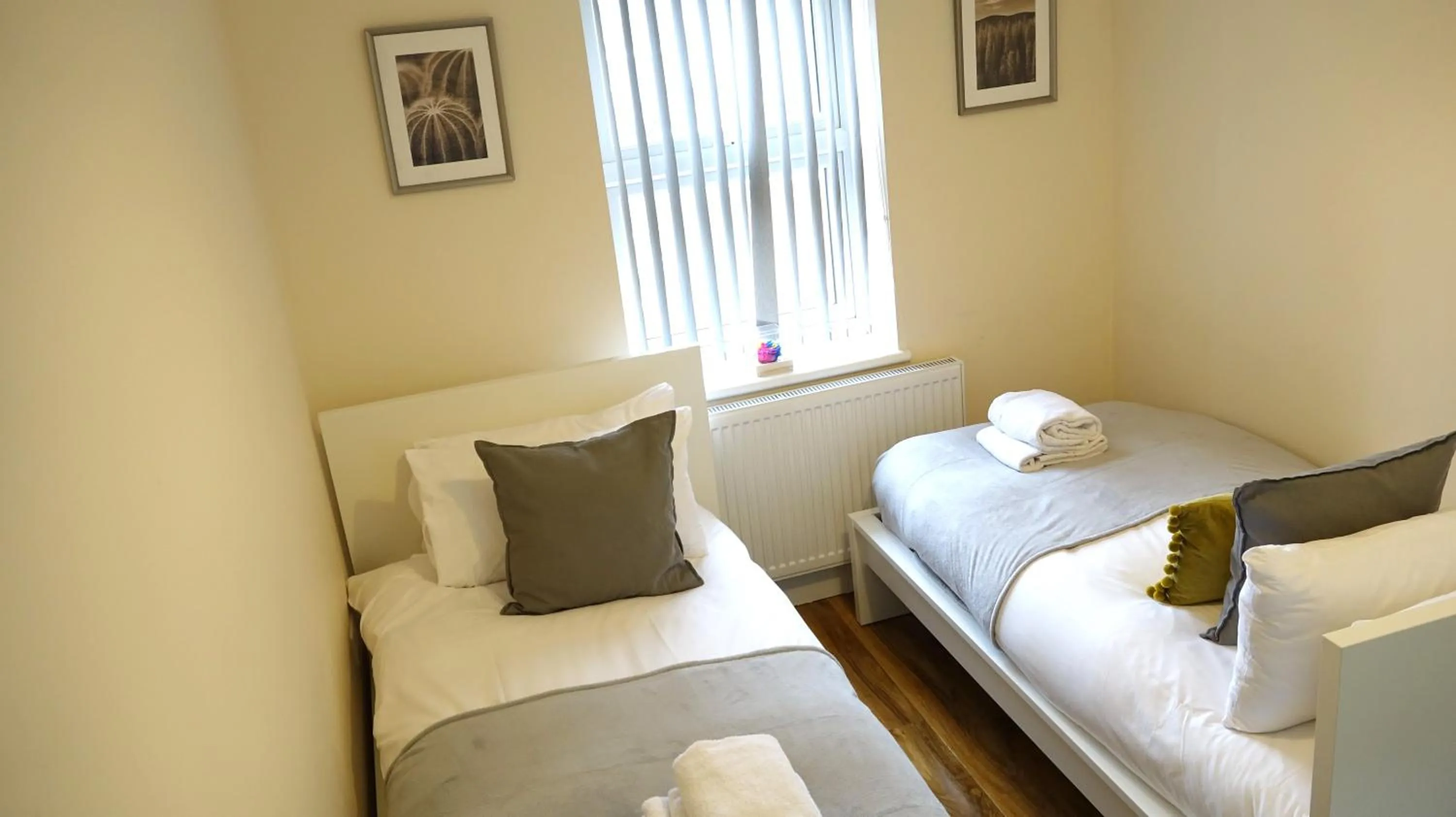 Bedroom, Bed in Heathrow Ensuite Rooms- Auto check in